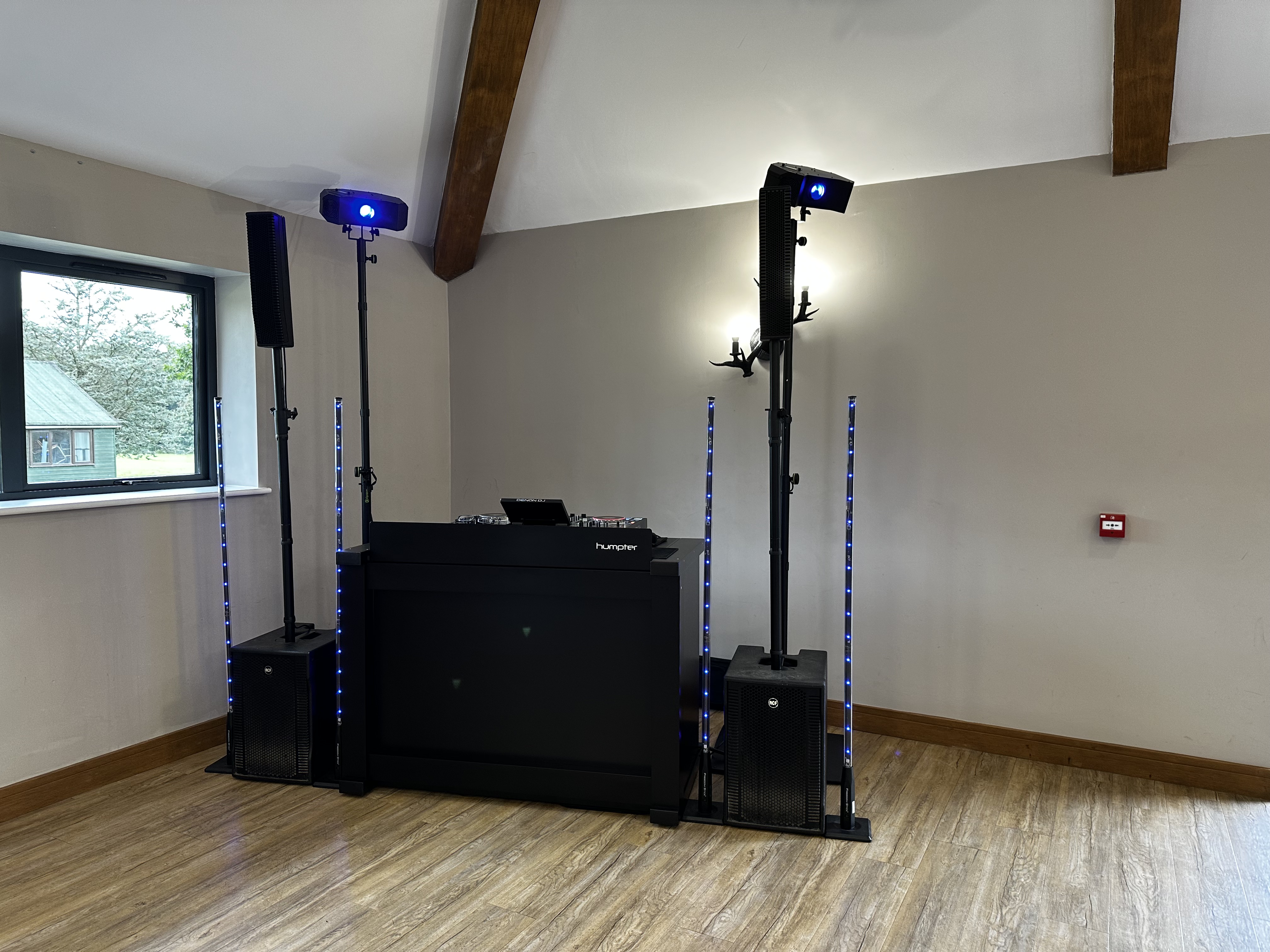 All-Out Party DJ with Disco Nights, Big Hits & Karaoke Anthems