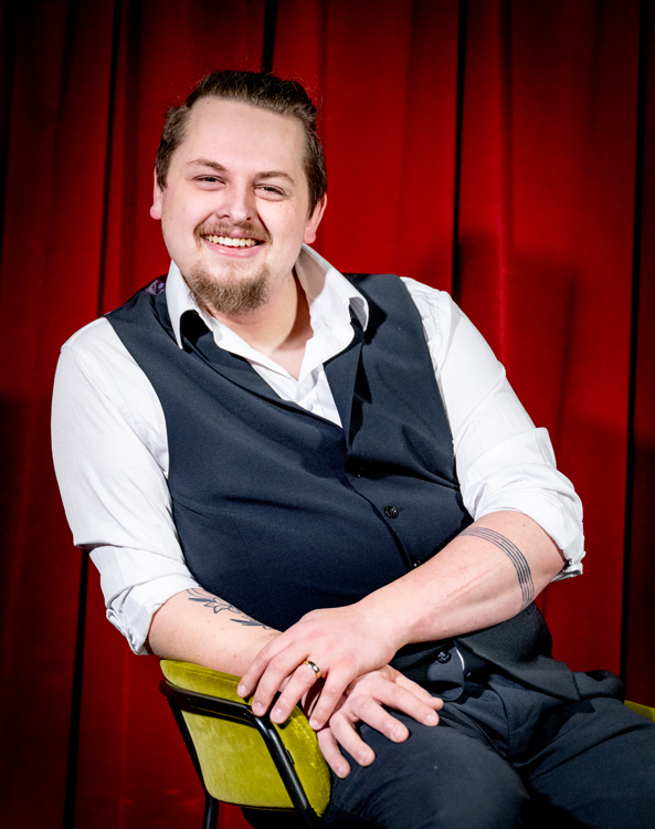 "Guacamaya" Perform Afro-Caribbean Fusion of British Pop Hits