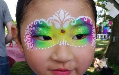 Impressive Face Painting & Sparkling Glitter