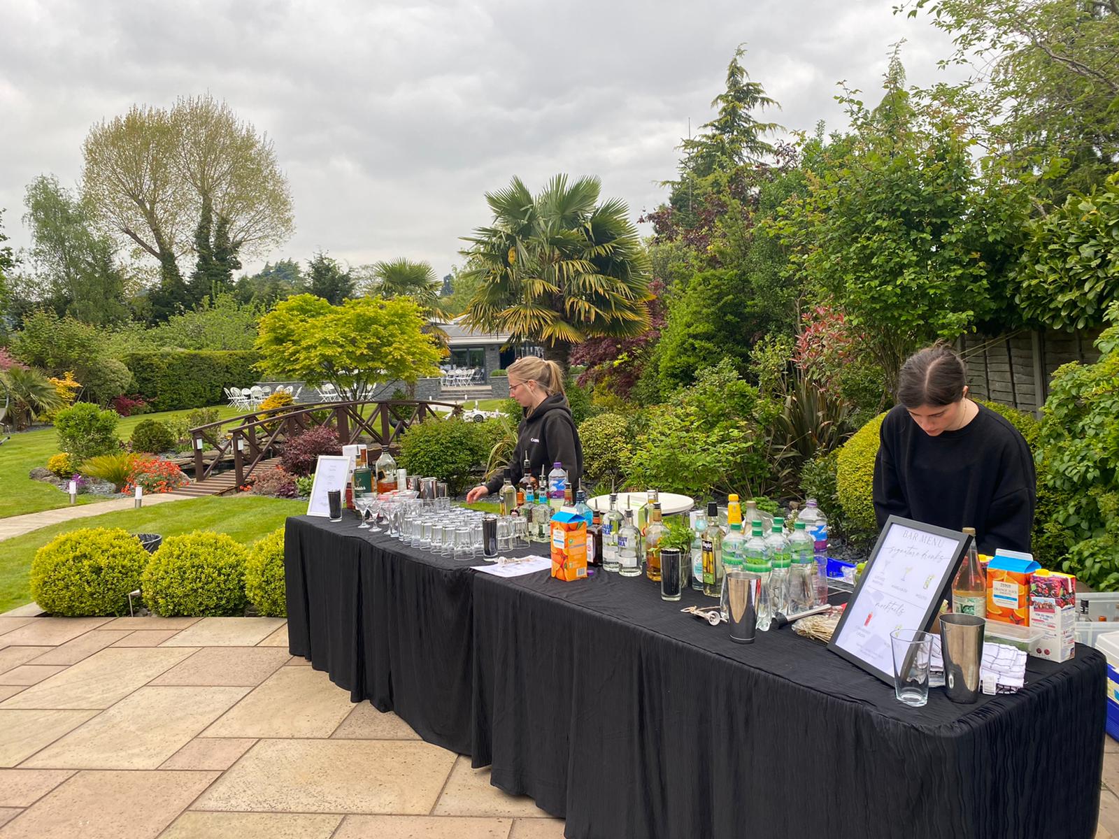 Fabulous Cocktail Bartenders at Your Private Party