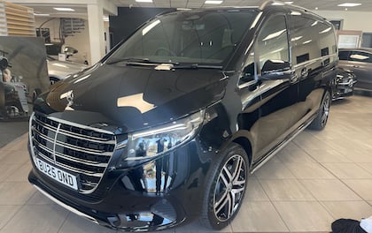 Luxury Mercedes V Class MPV
