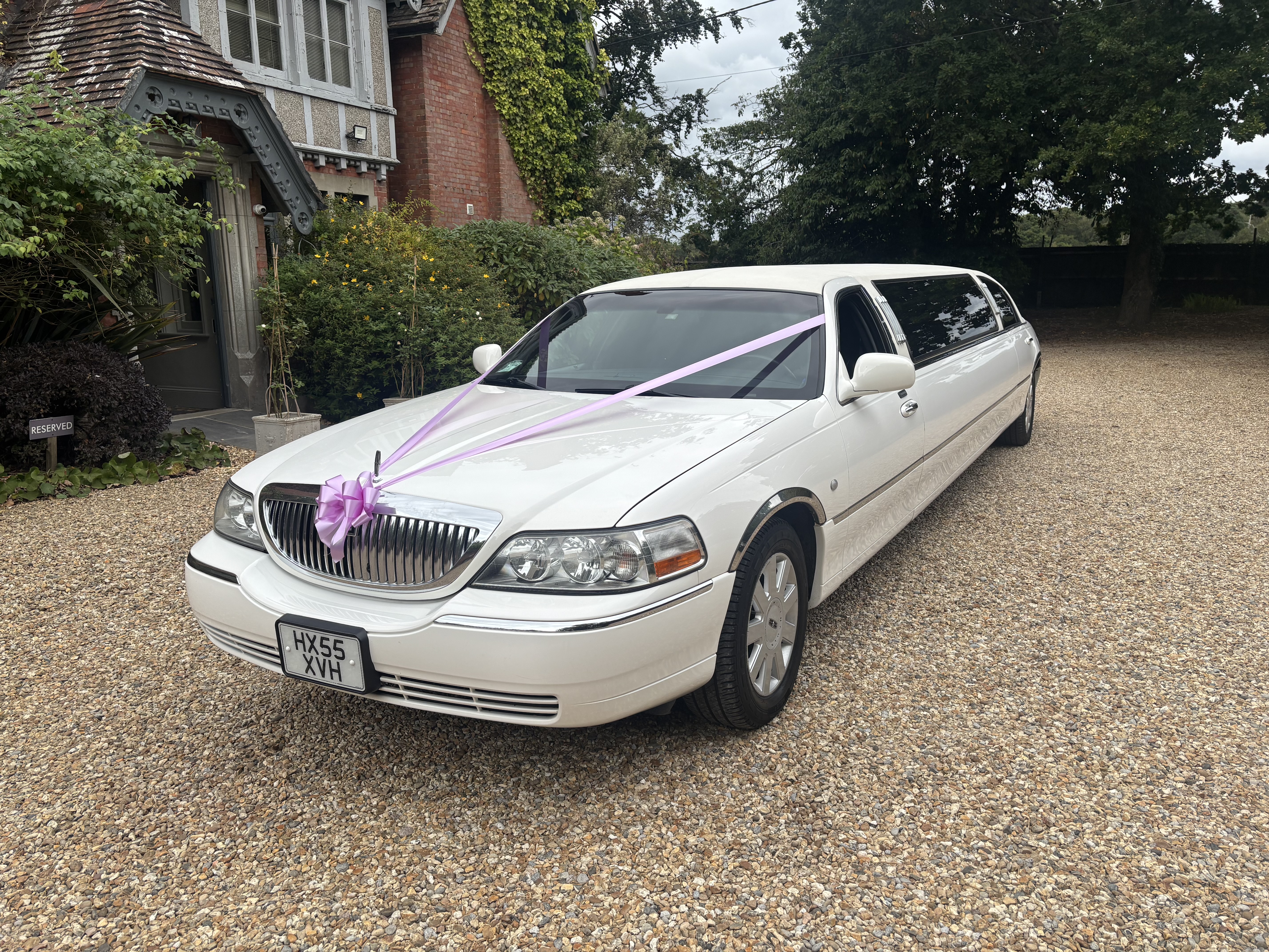 Lincoln Town Car Finished in Elegant Diamond White