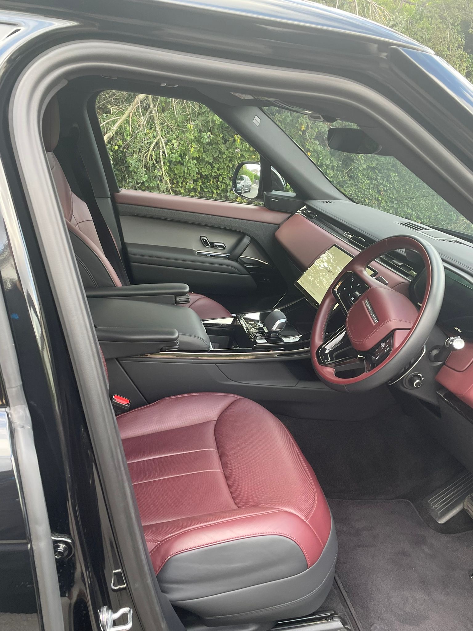 The Stunning Range Rover Sport