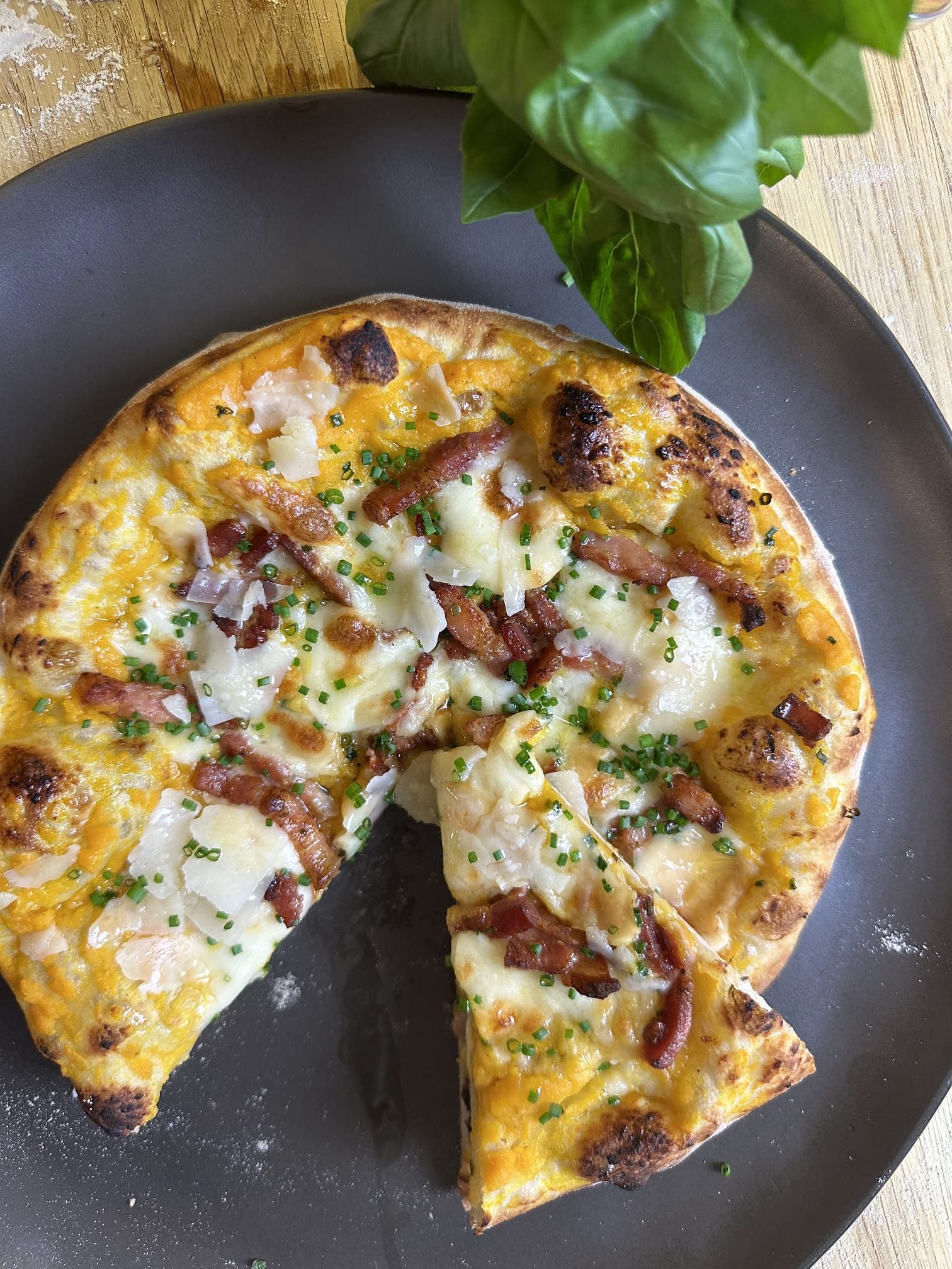 Handcrafted Neapolitan & Lovingly Made Stonebaked Pizzas