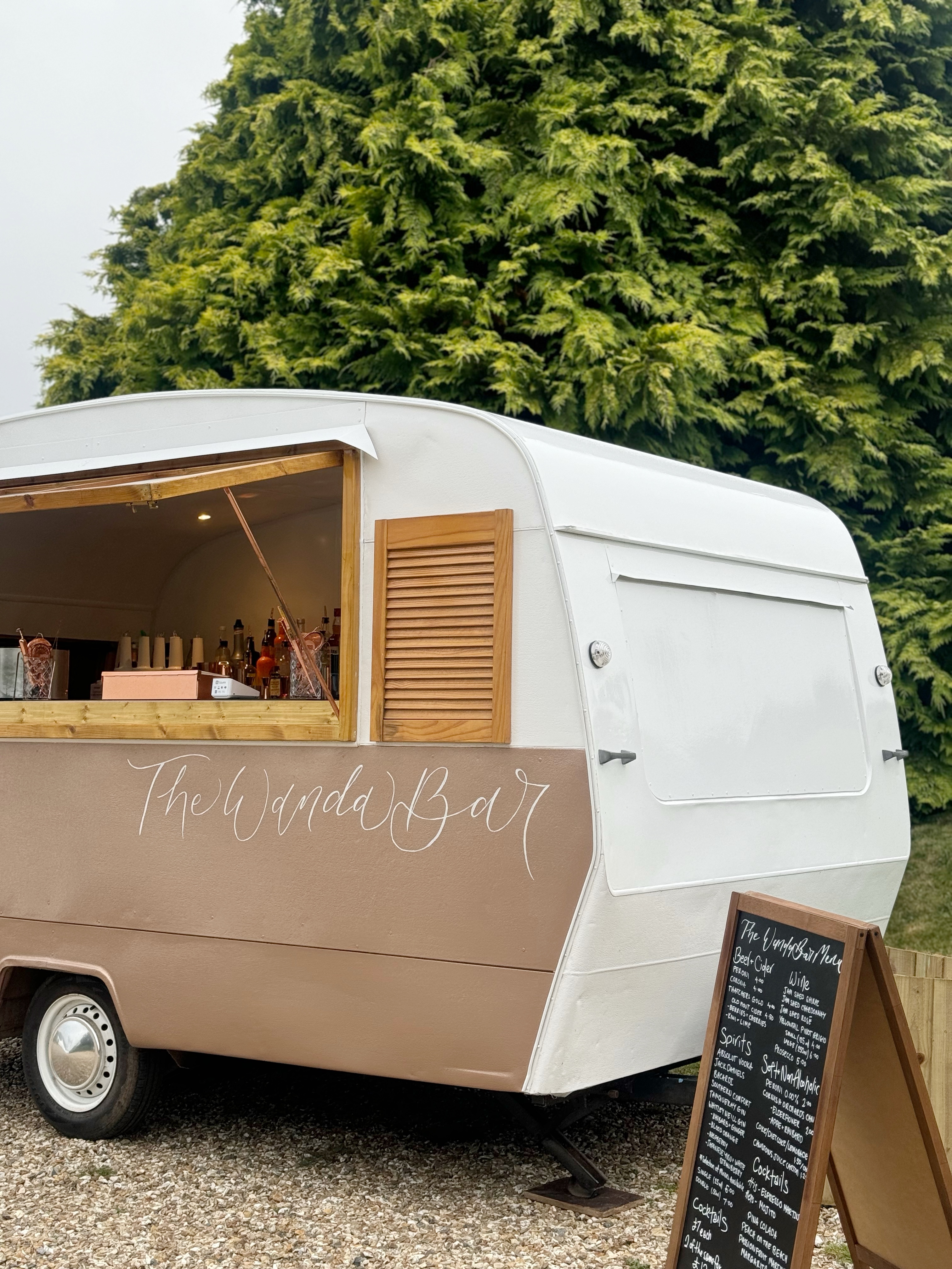 Vintage Caravan Cash Bar & Cocktails
