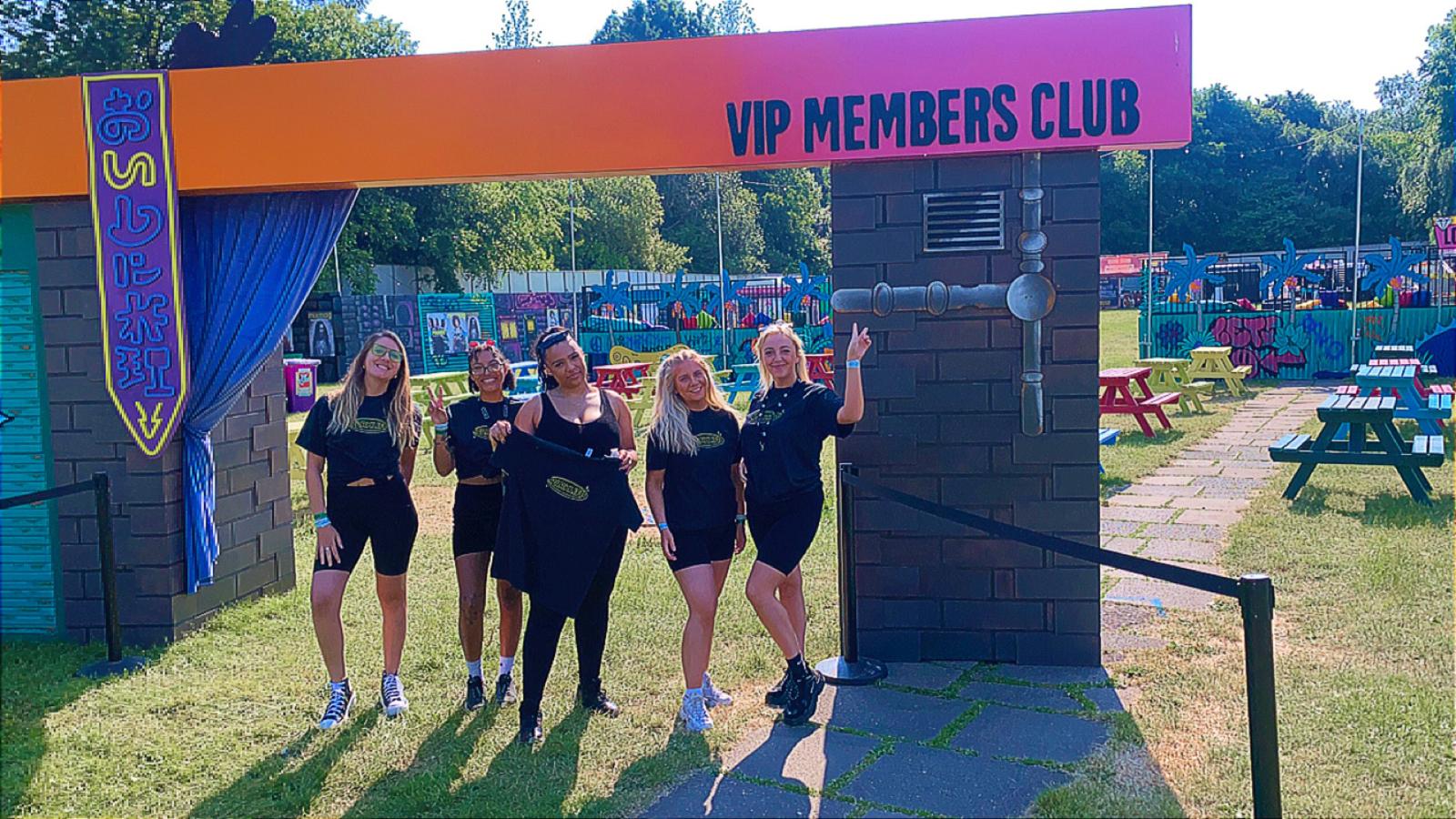 Professional Bartenders to Serve Your Guests
