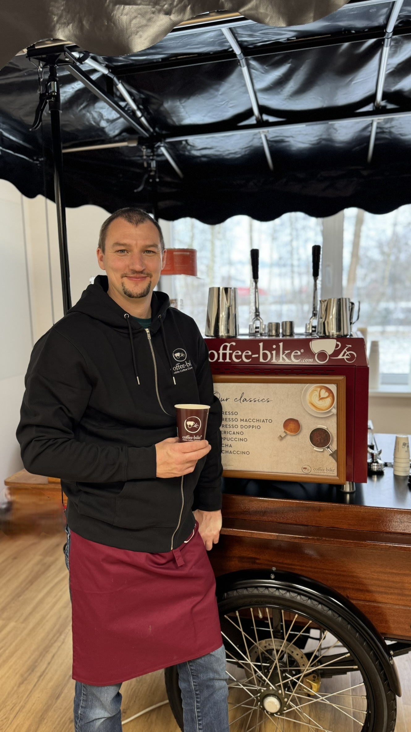 Barista-Served Organic Coffee from an Eye-Catching Coffee Bike