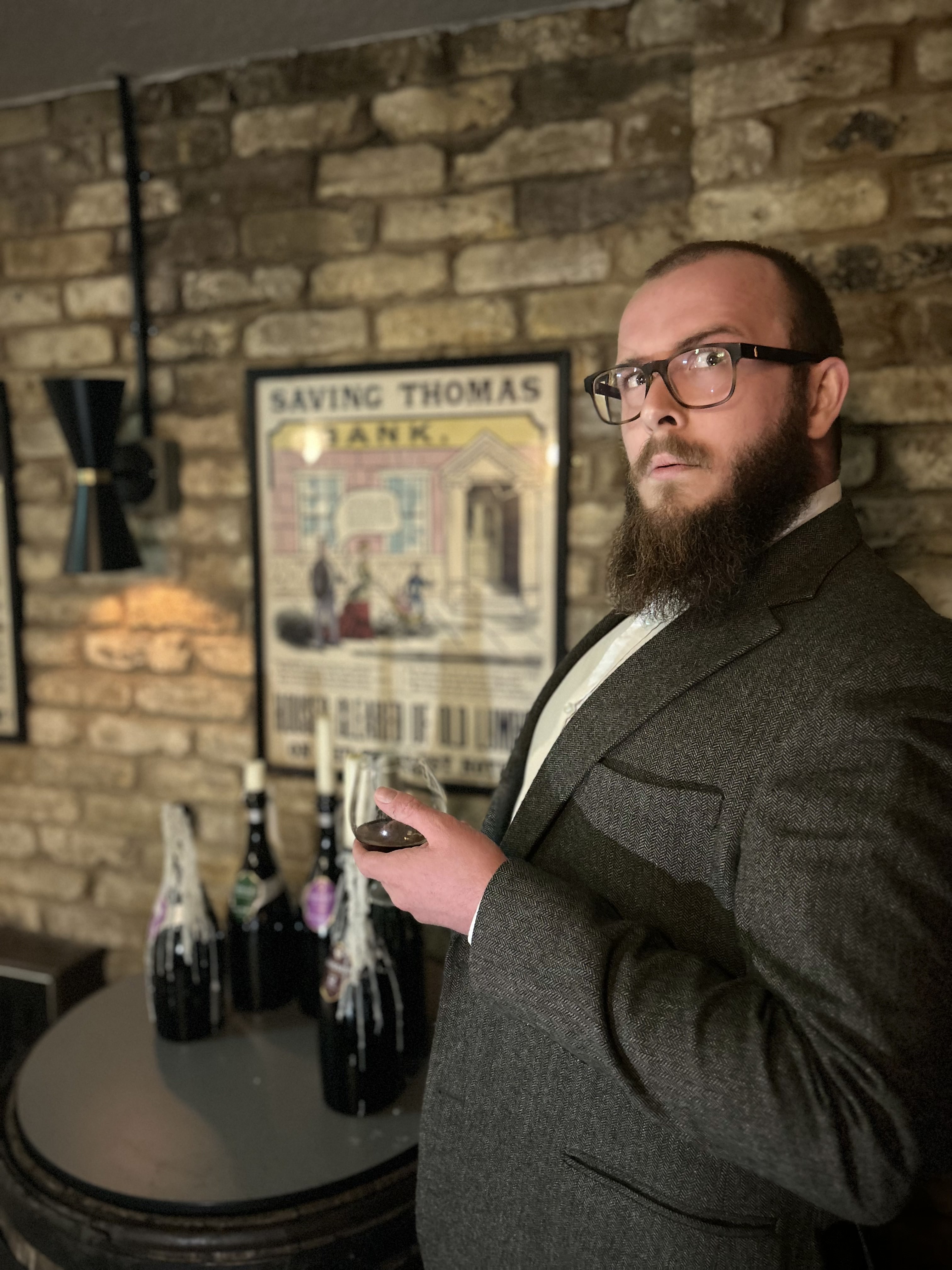 Murder Mysteries with Fully Portable Escape Room