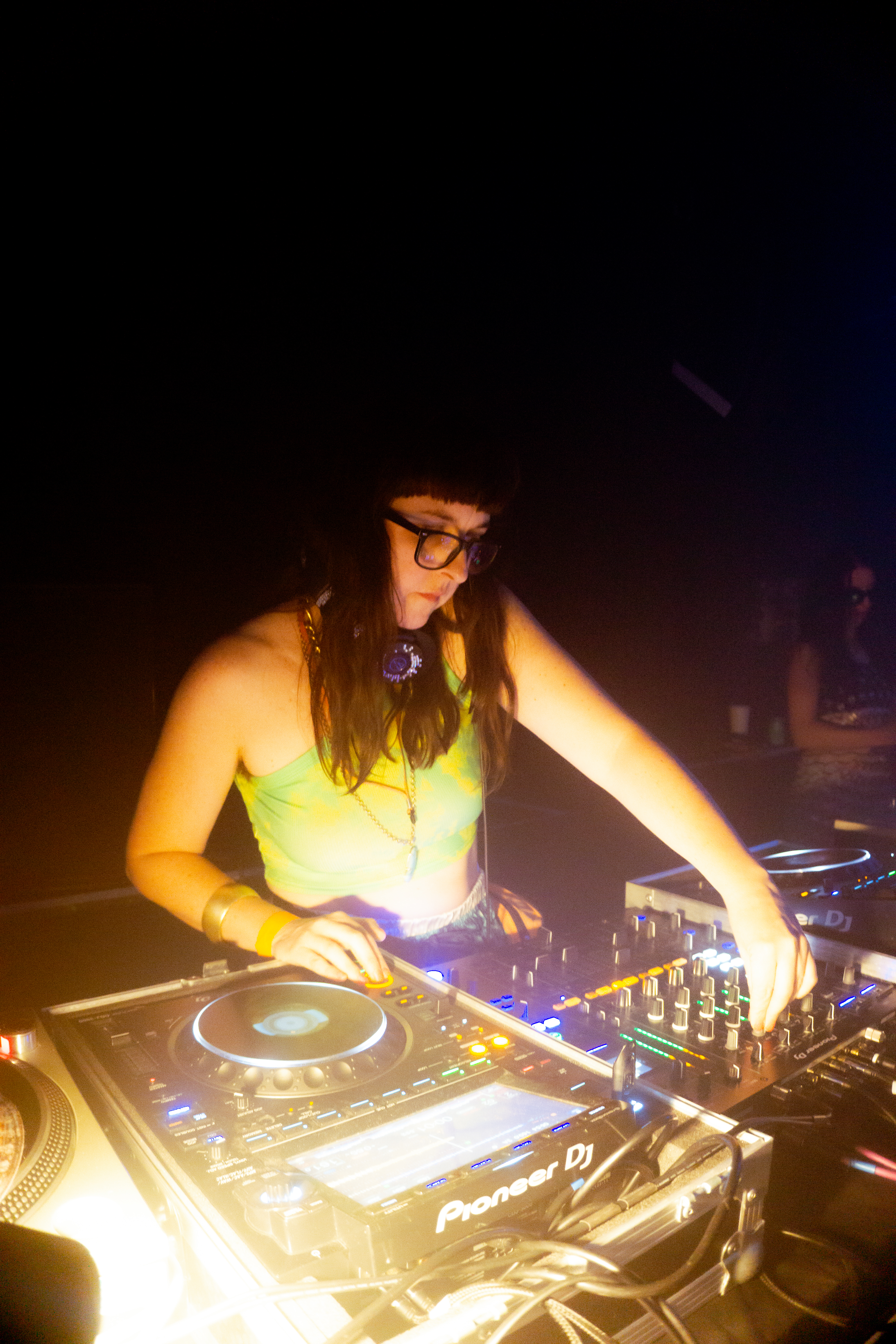 Big Sis DJs  - Guaranteed Party Starters for Pro Club-Style Experience