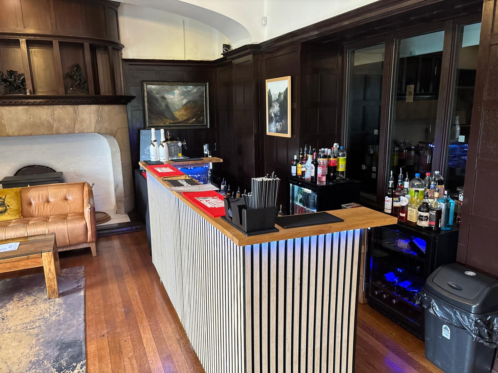 Handcrafted Wooden Bar - Indoor/Outdoor Bar 🥂
