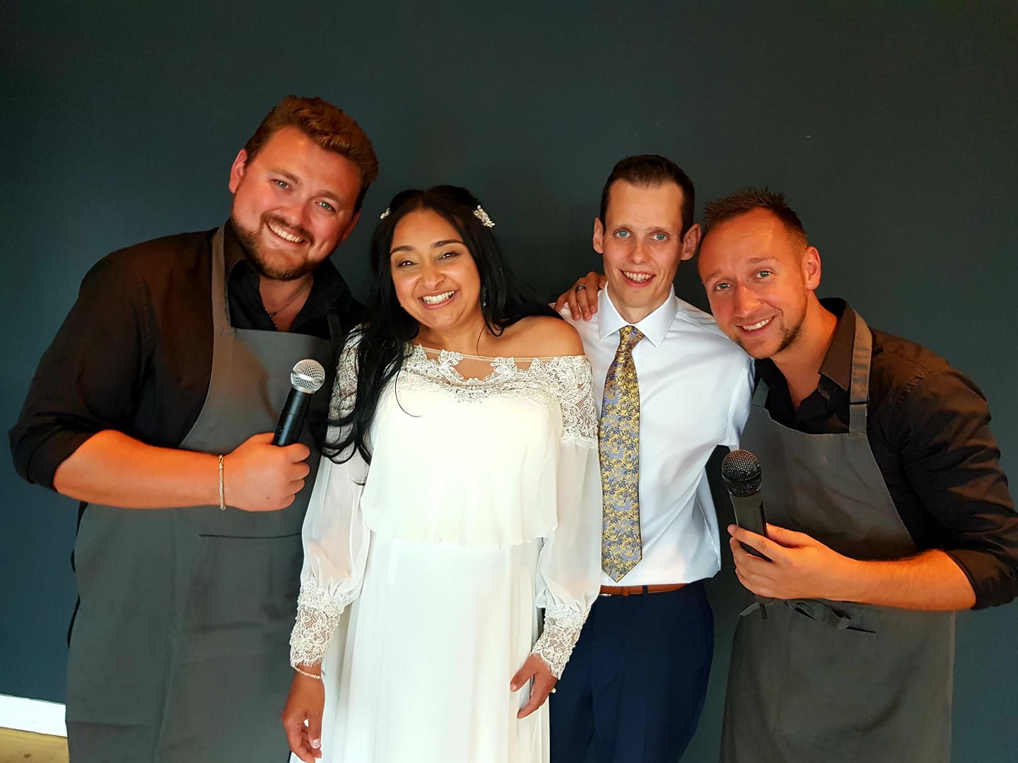 Singing Waiter with a Mixture of Music from Pop, Rat Pack, Musical Theatre