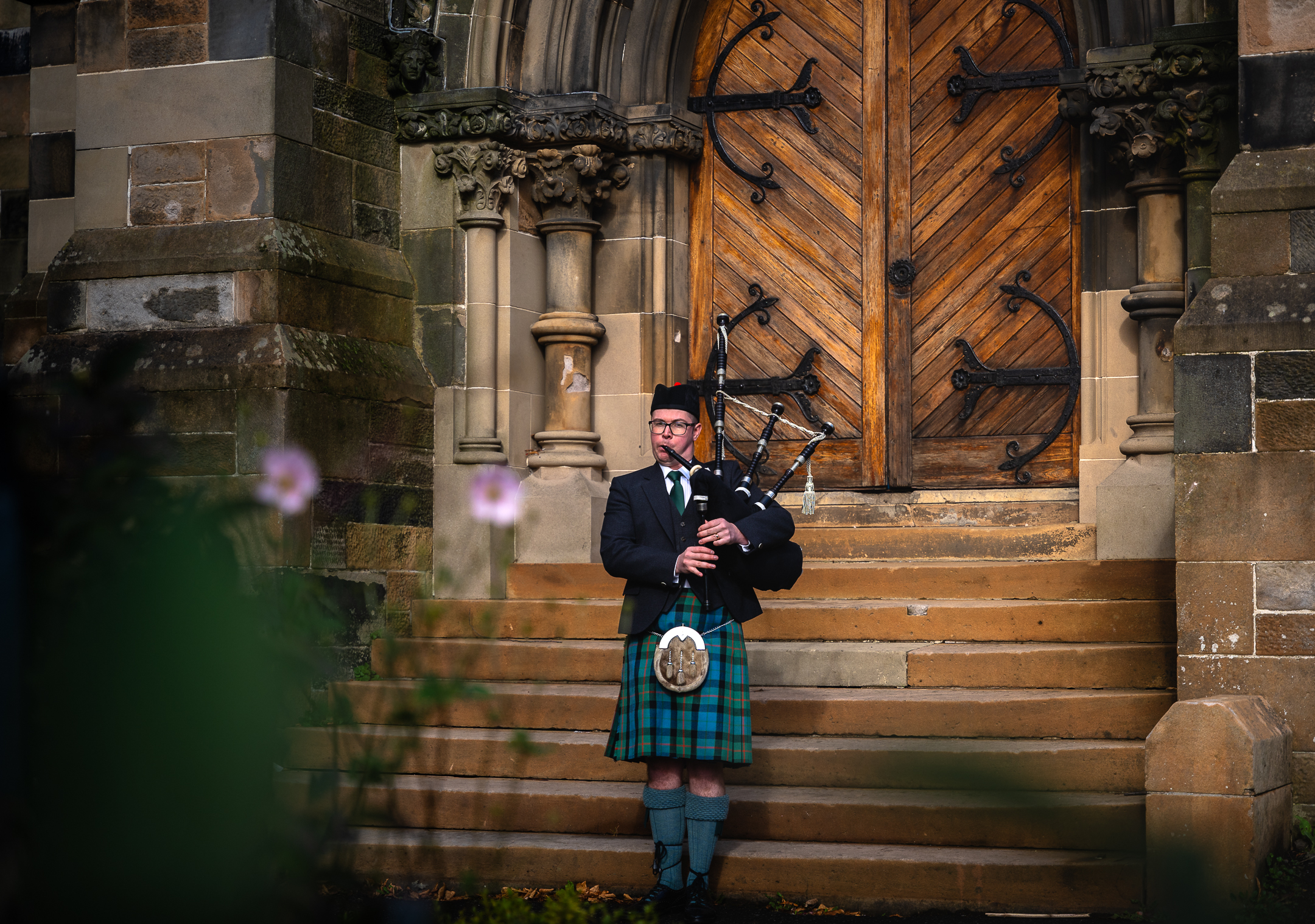 Glasgow Bagpiper for All Occasions