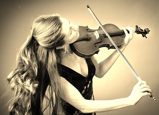 Solo Violinist With Bespoke String Backing Tracks, Specialising In Indie
