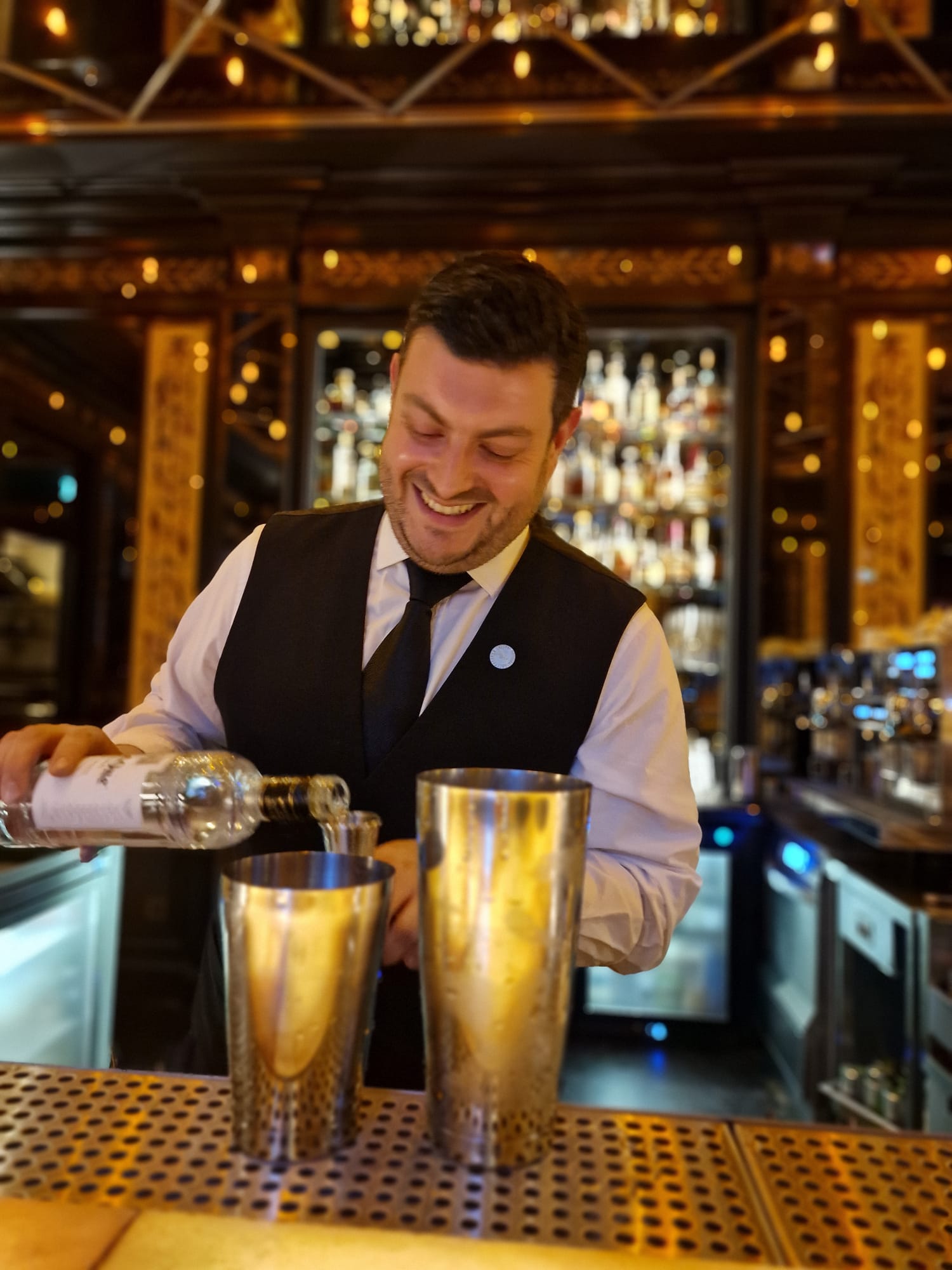Elite Pour Perfection: Transform Your Event with Premier Mixologists