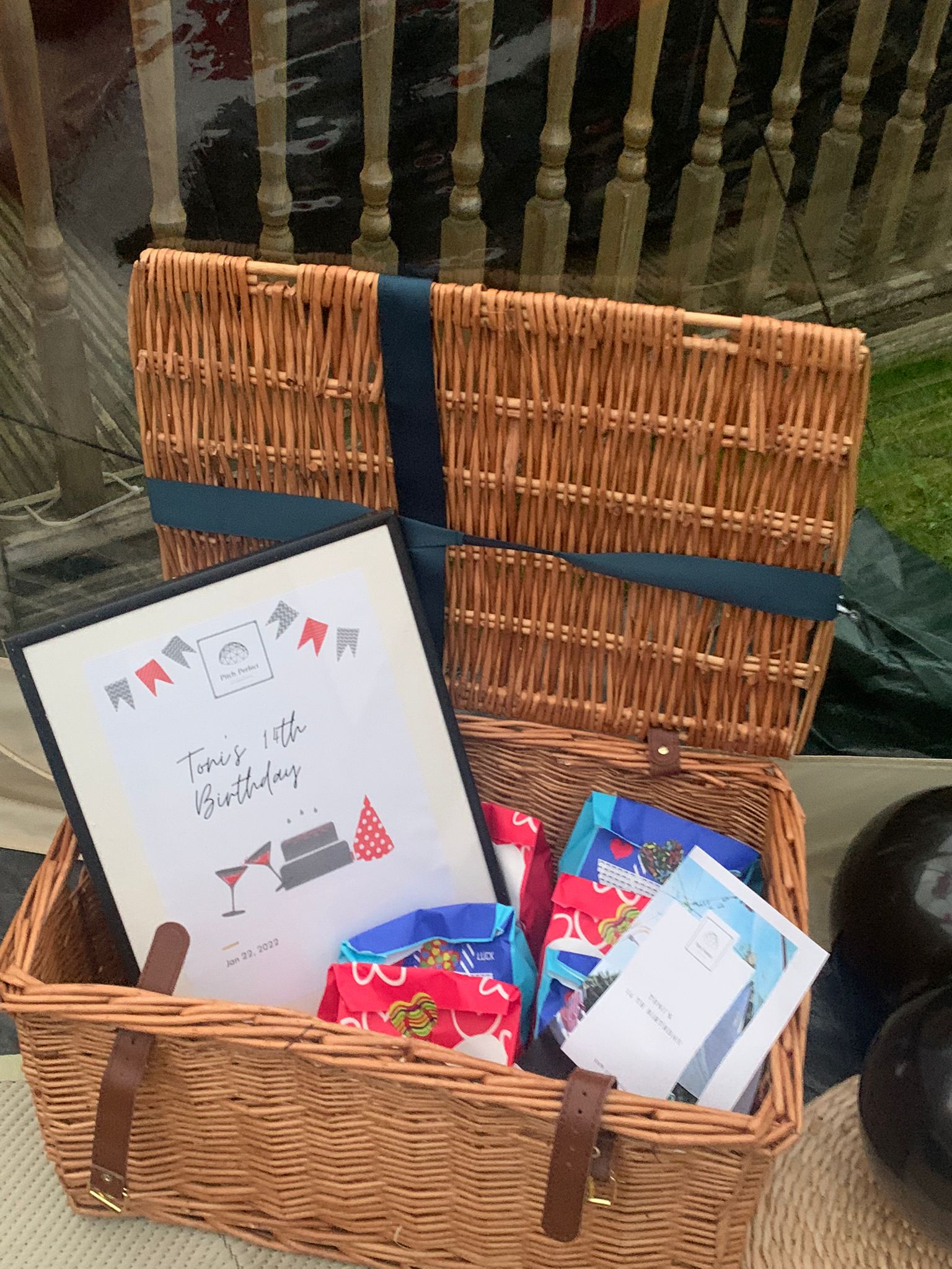 Magical Dome with Balloon Arch & Picnic Fun
