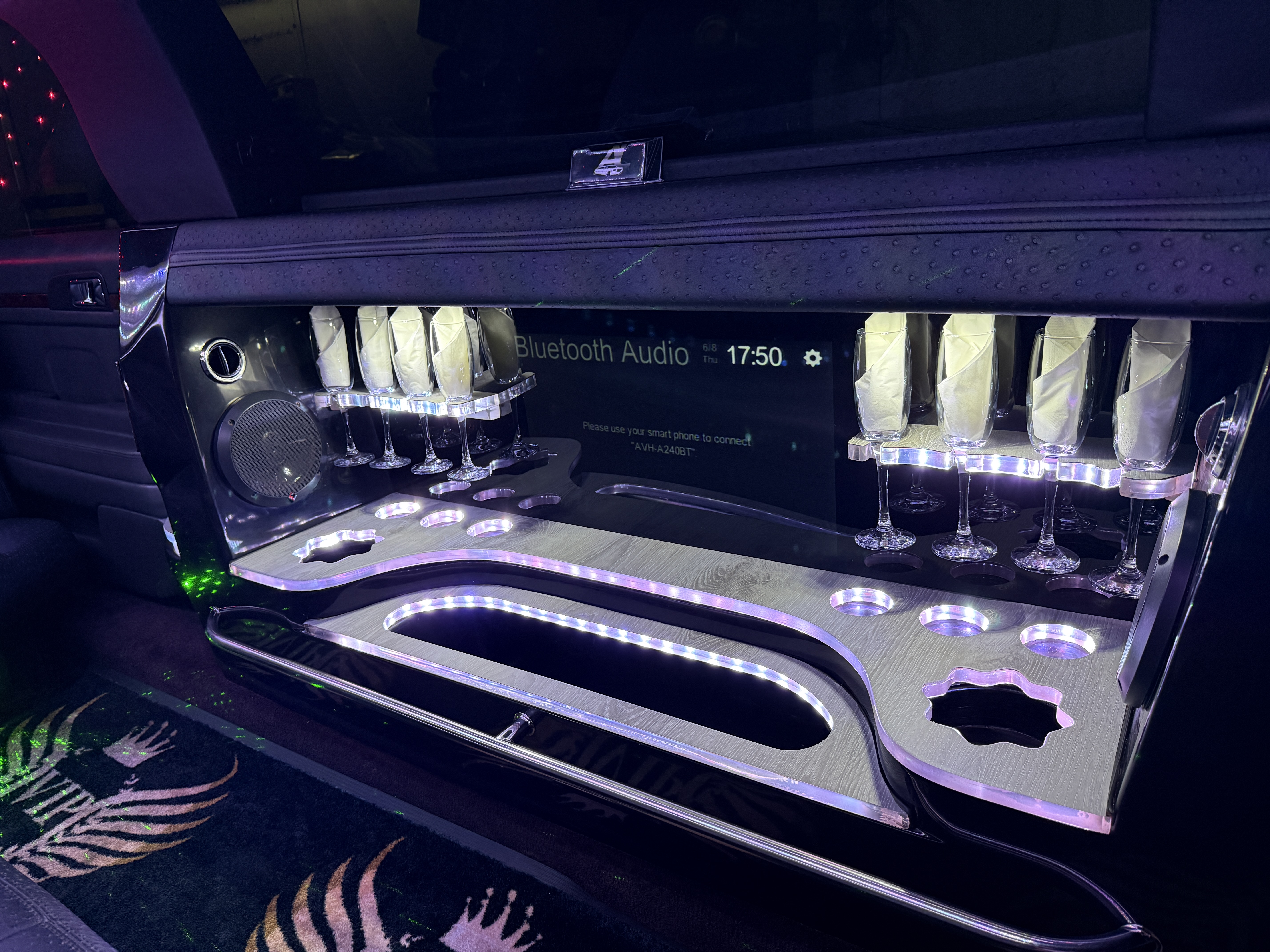 Arrive in Style - Lincoln MKT Stretch Limousine