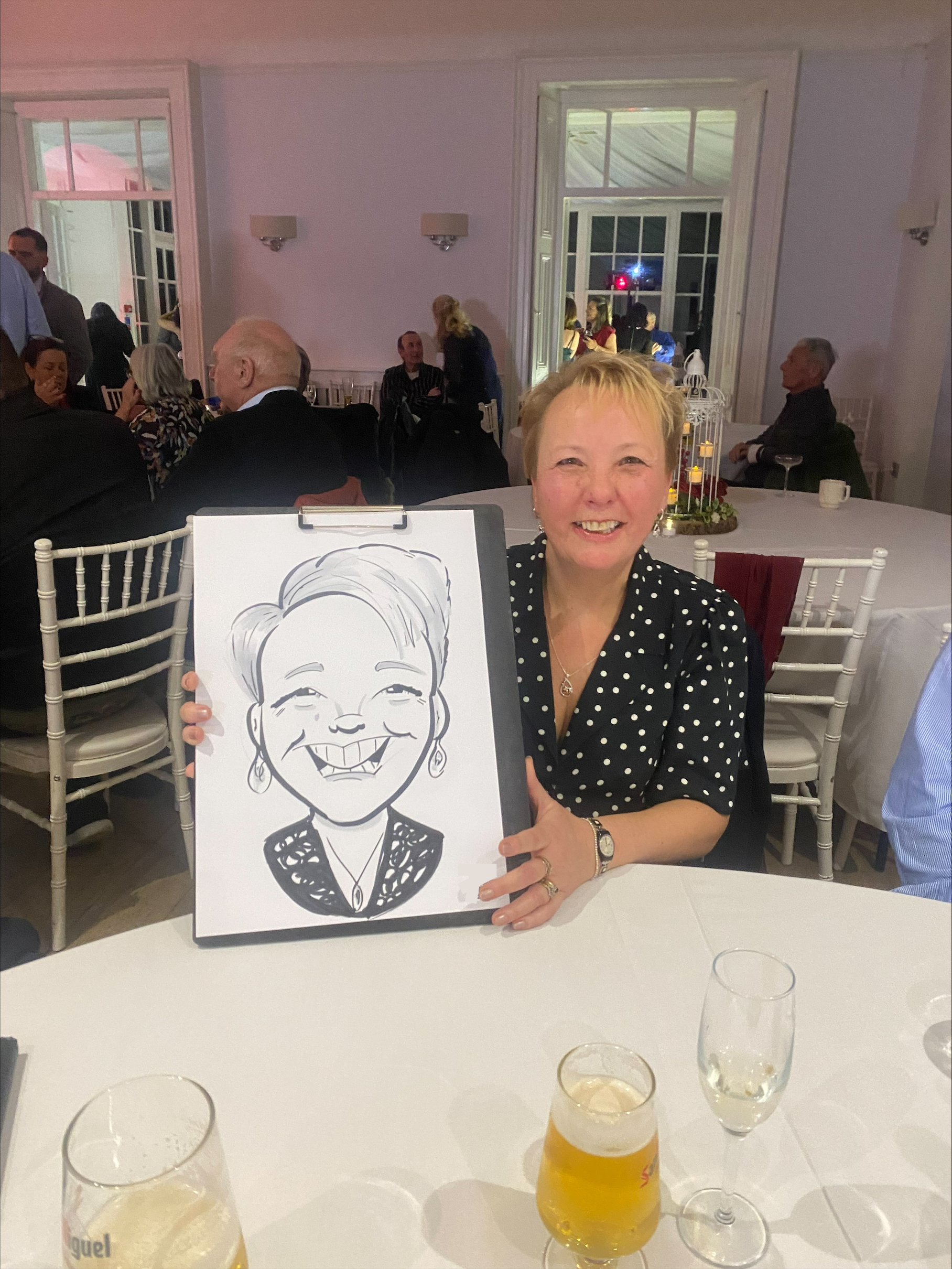 Multi award-winning caricature artist know as one of the best in the UK!