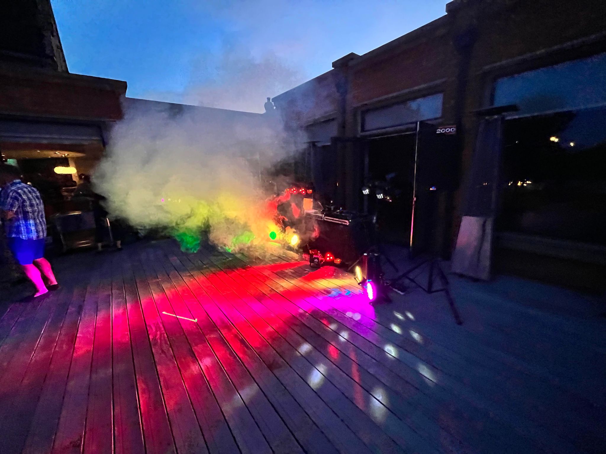 Professional DJ Tom with Amazing Music To Get The Party Started