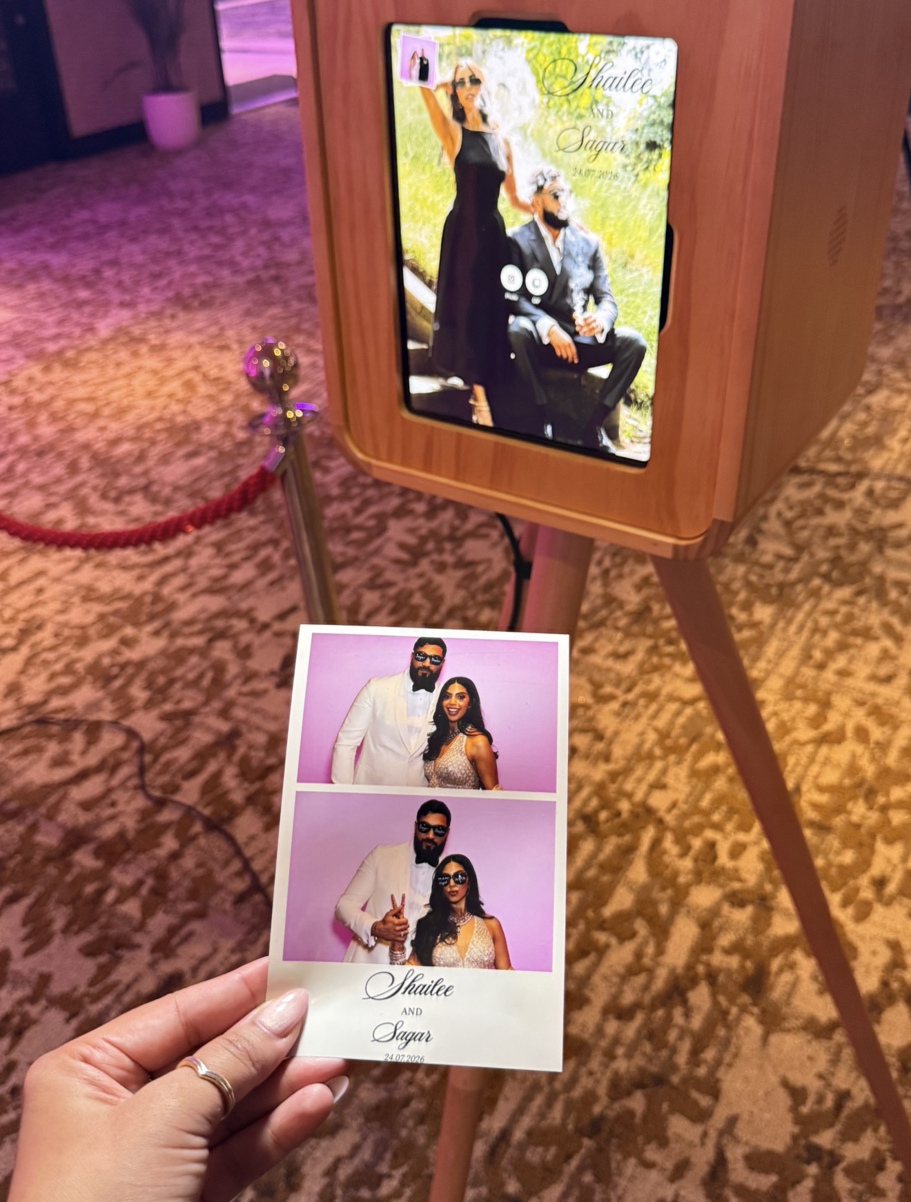 Luxury Retro Photo Booth - Stylish, Fun & Unforgettable Moments!
