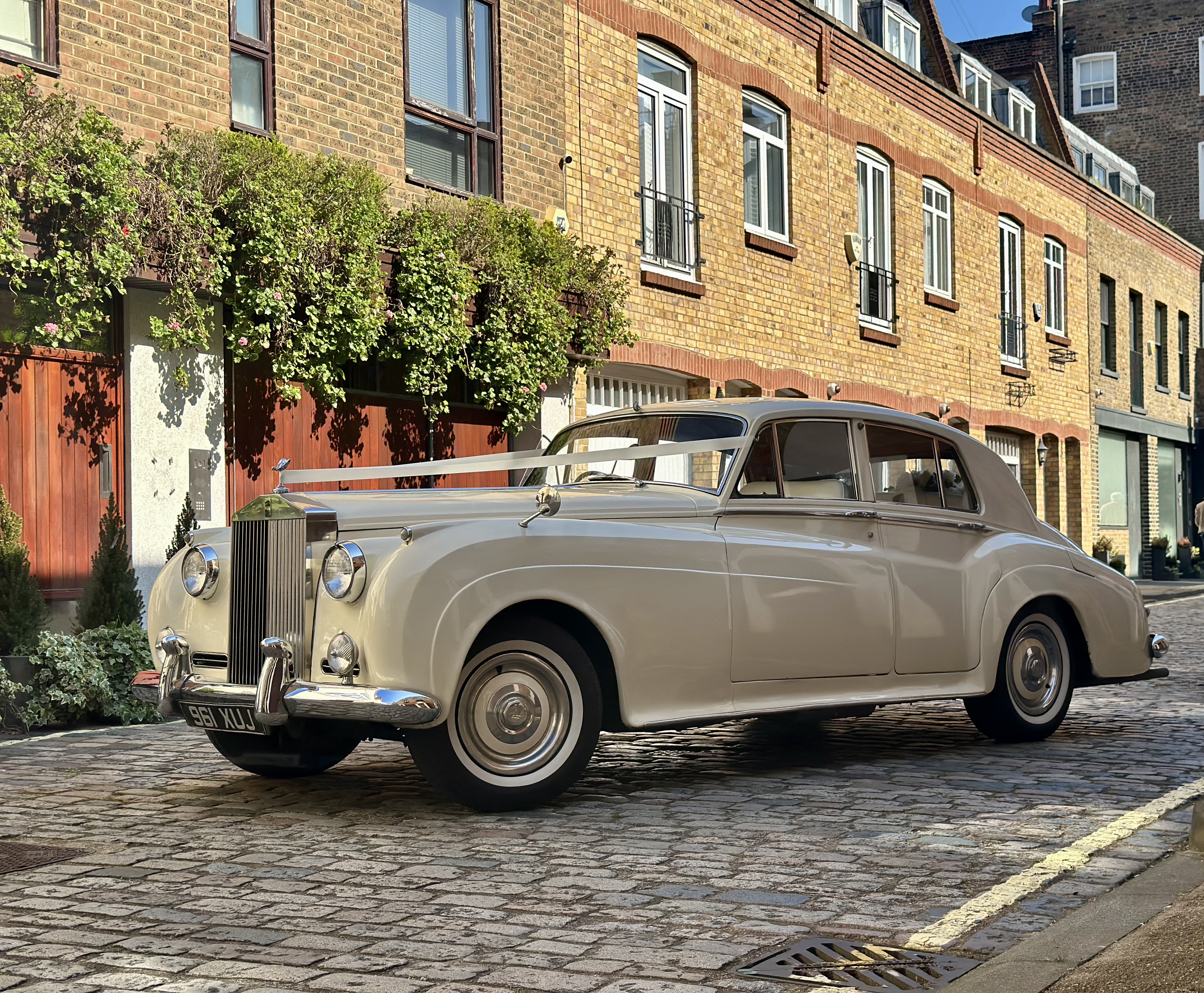 Classic Rolls Royce Silver Cloud