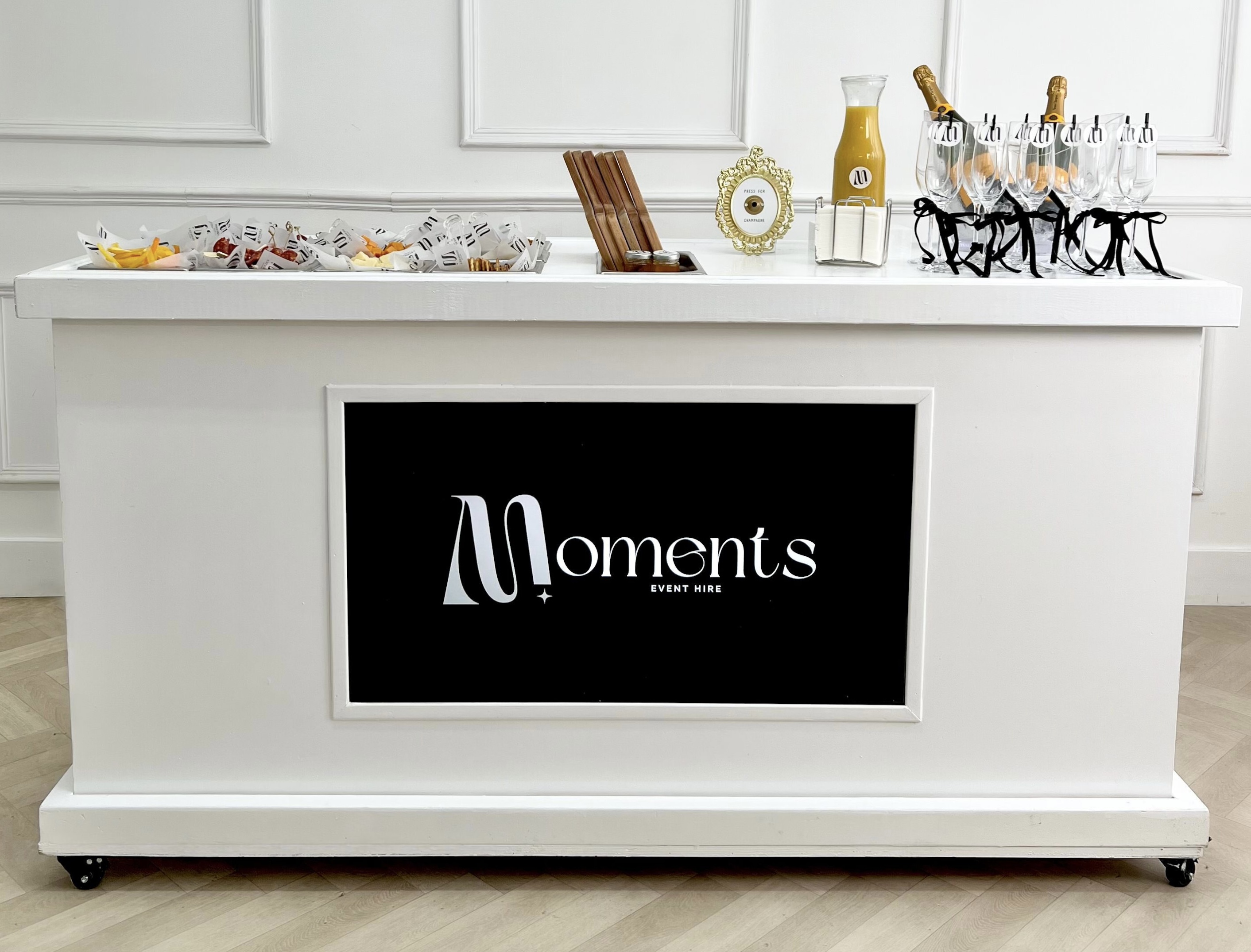 Charcuterie & Bubbly Cart with Customisable Screen