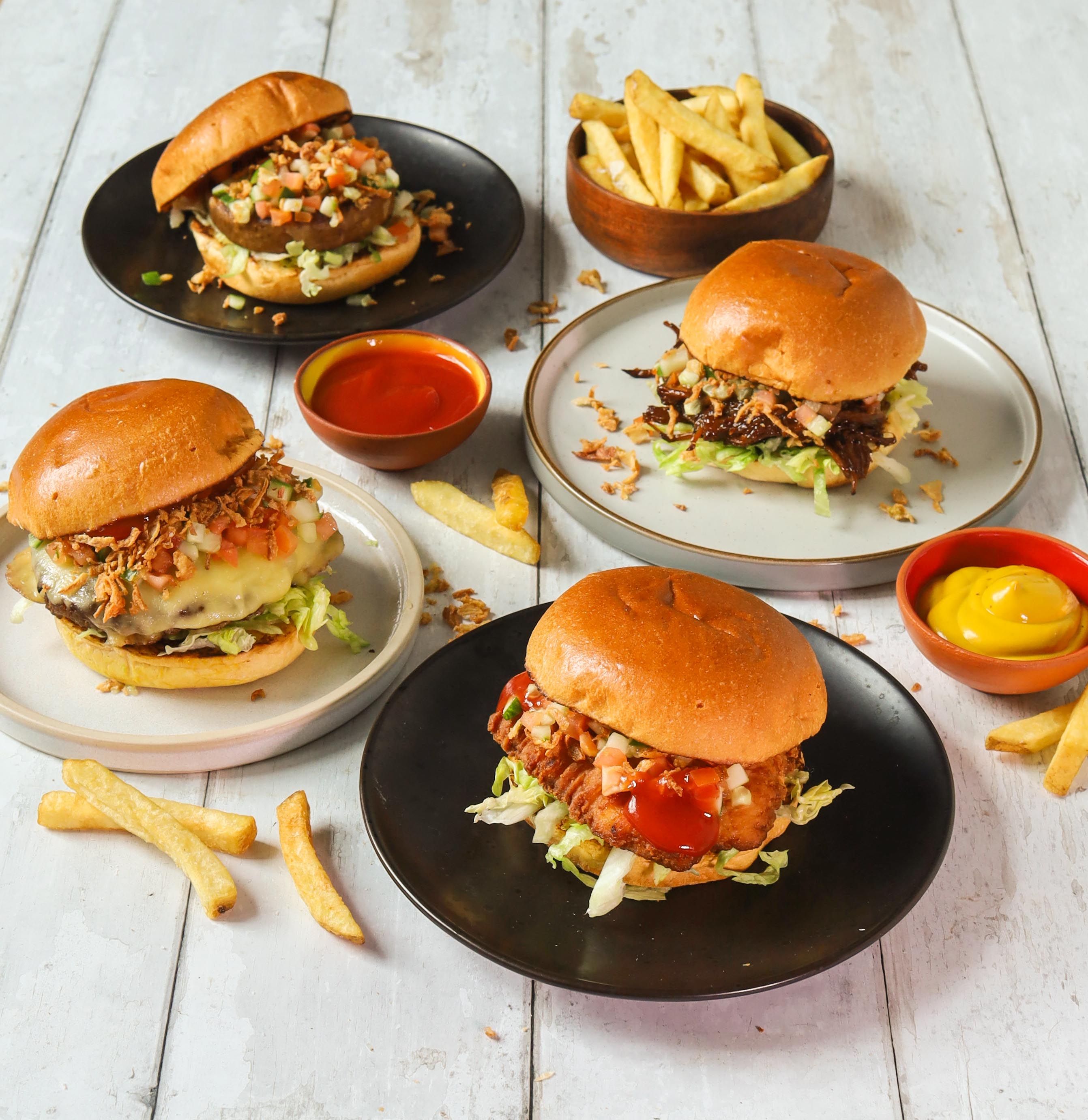 Gourmet Burgers & Hot Dogs Served with Crispy Onions & Skin On Fries