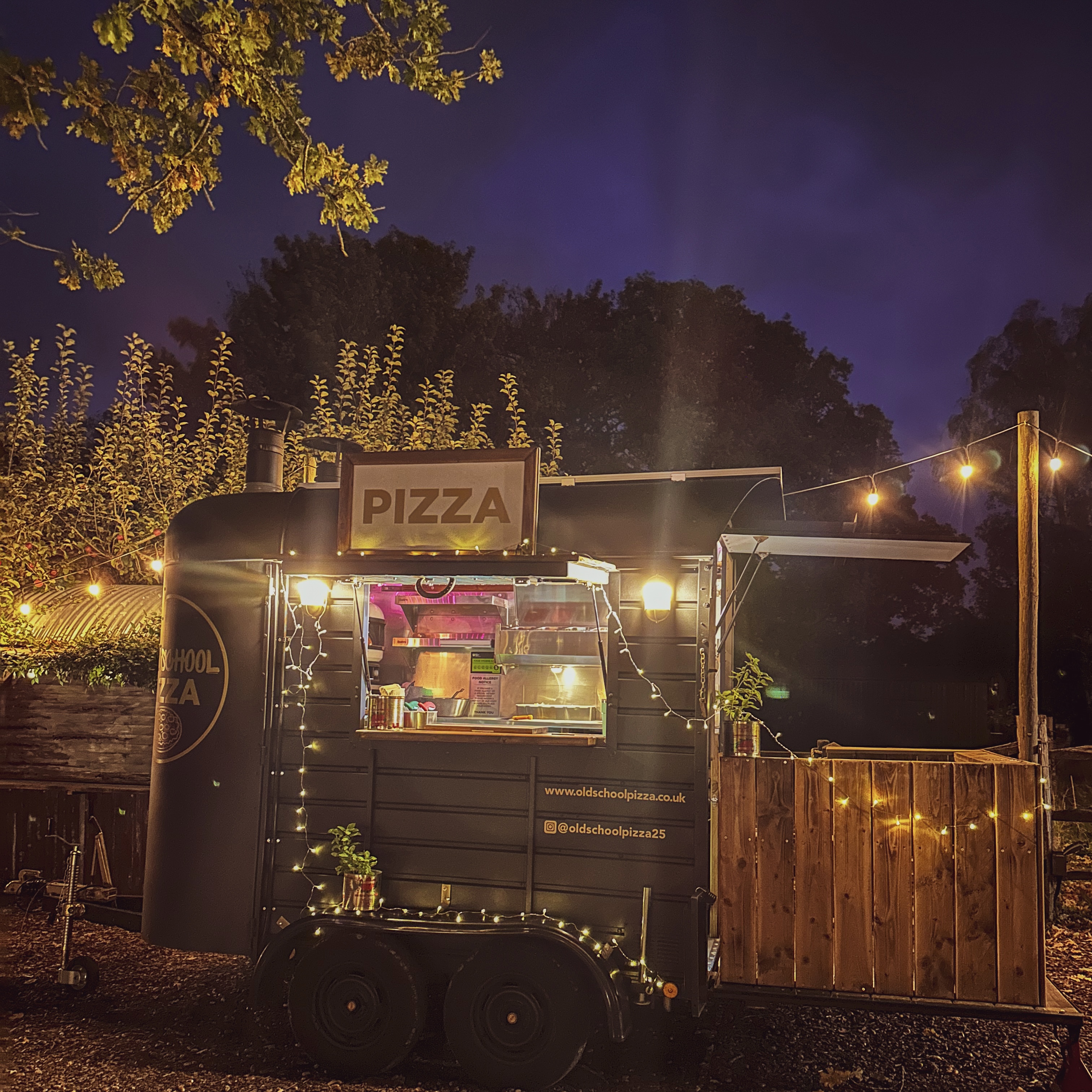 Bringing Classic Neapolitan Pizza Magic to Your Event