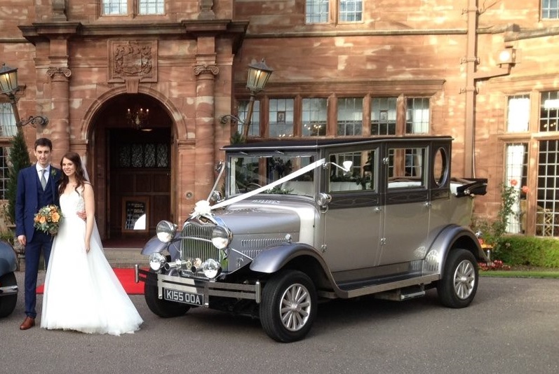 Vintage-Style Imperial Wedding Car
