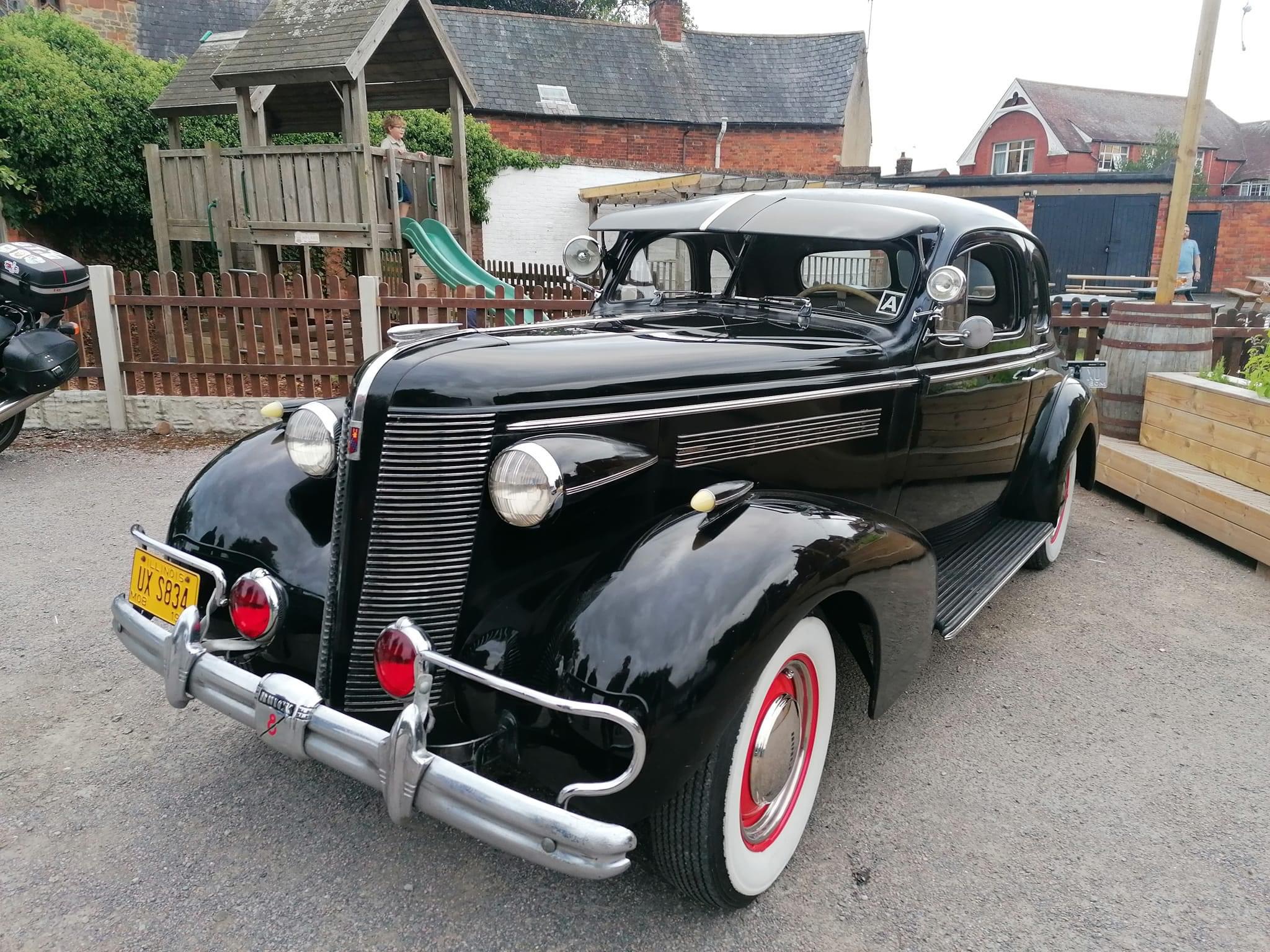 1930s Gangster-Style Coupe