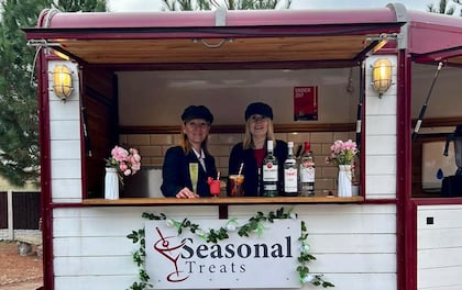 Horsebox Bar Service with a Selection of Your Favourite Tipples