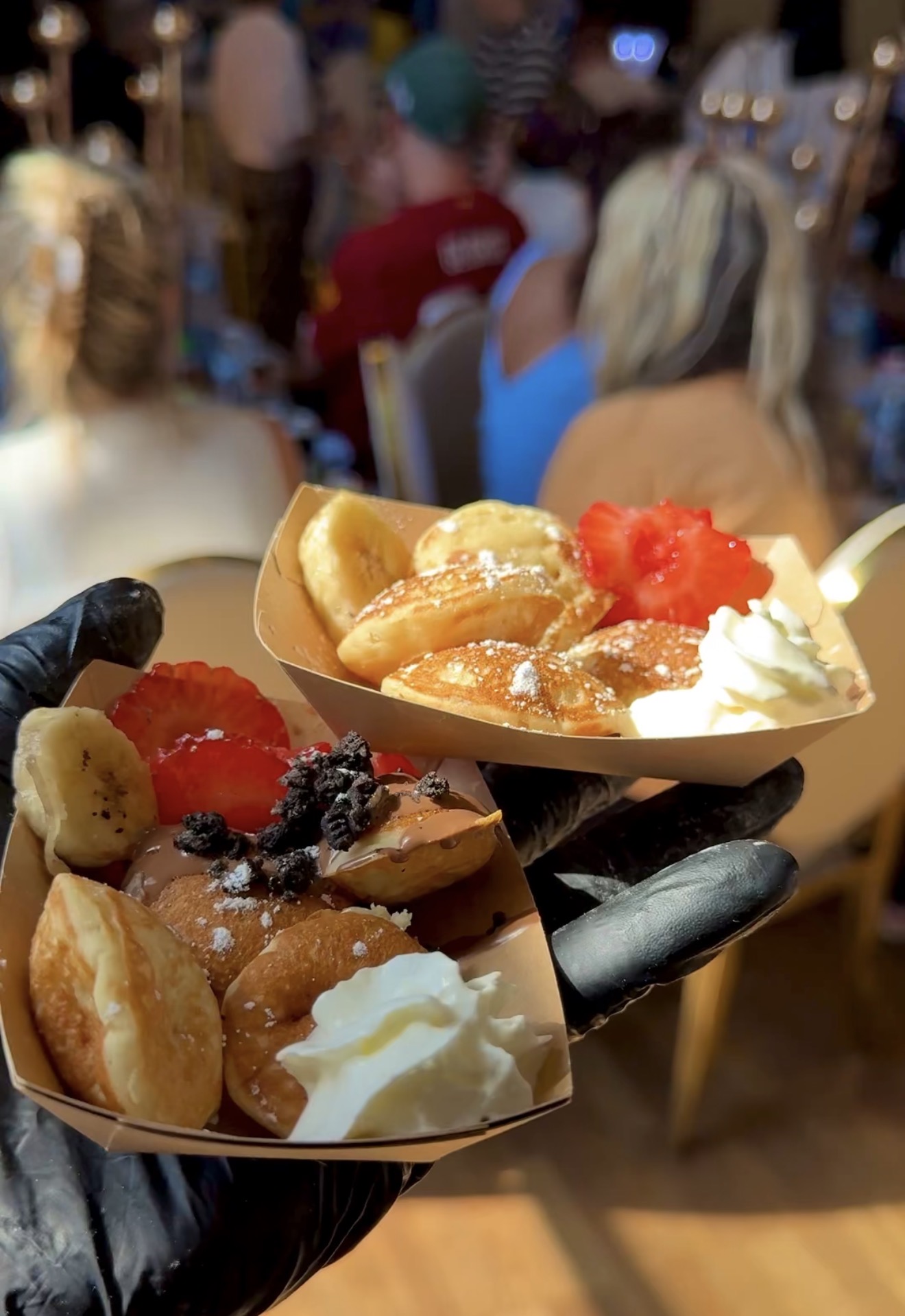 Fluffiest Mini Dutch Pancakes Cart & Personalised Digital Screen