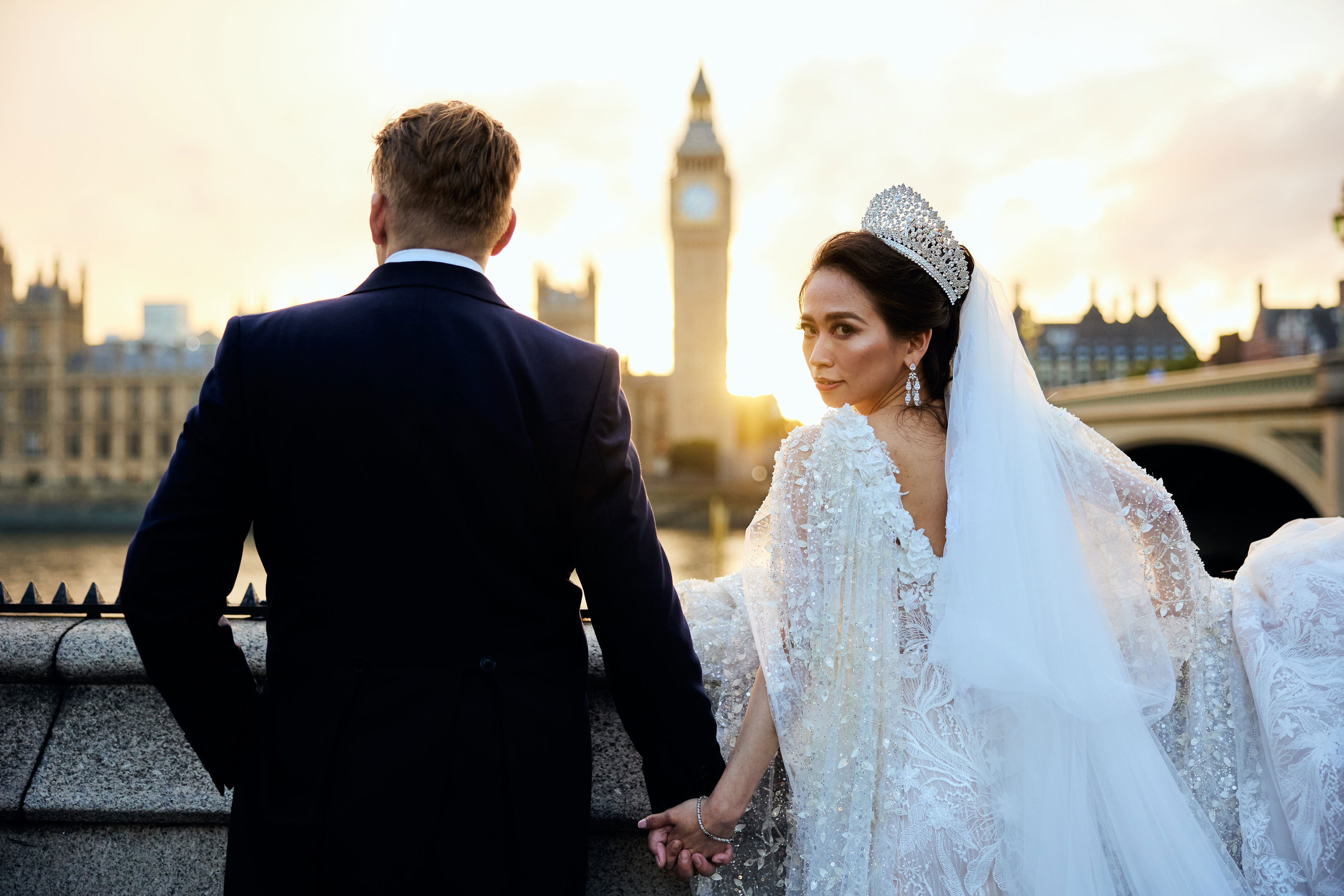 Candid & Elegant Style Wedding Photography