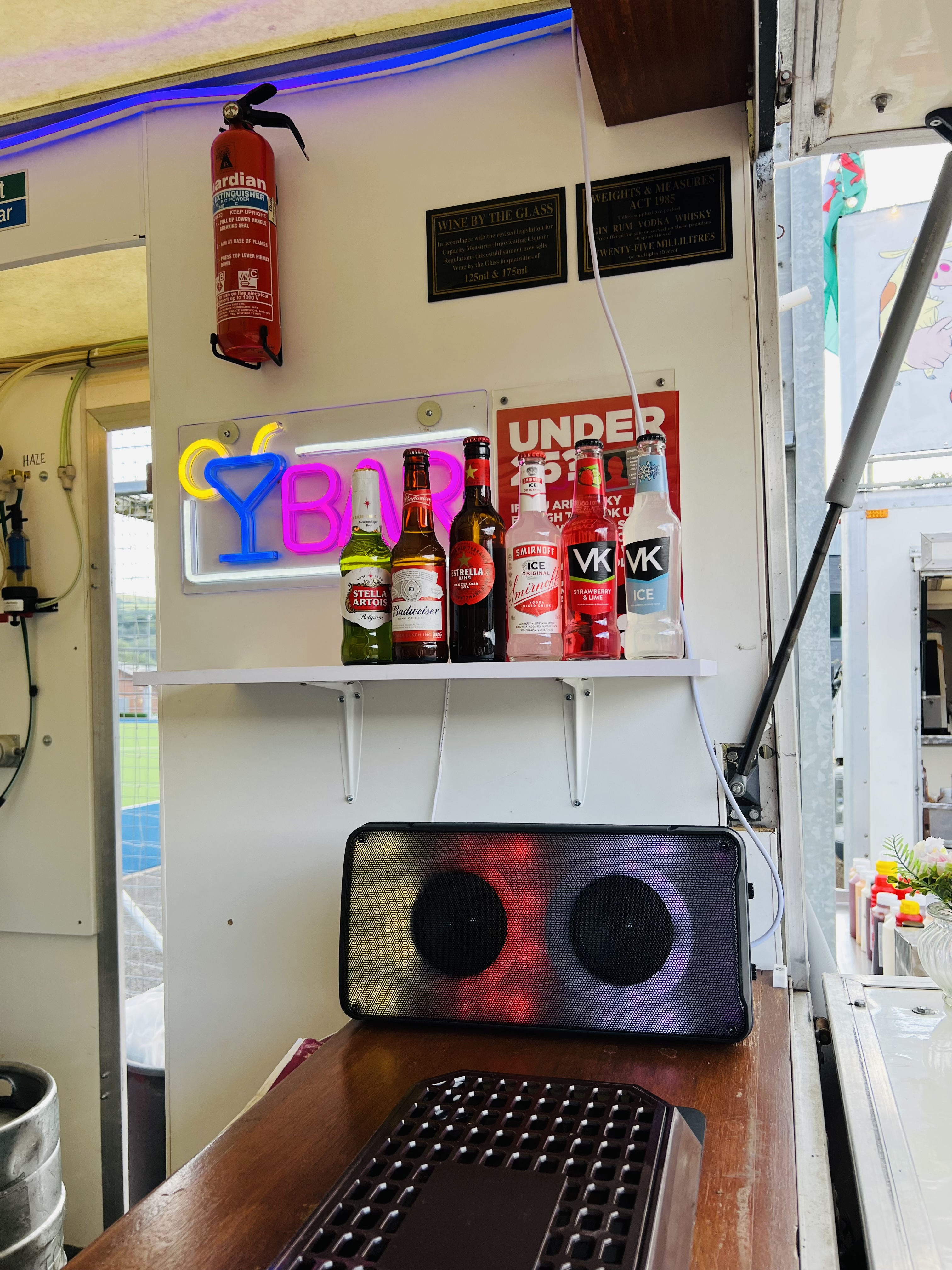 Mobile Bar with a Vast Selection of Drink Options