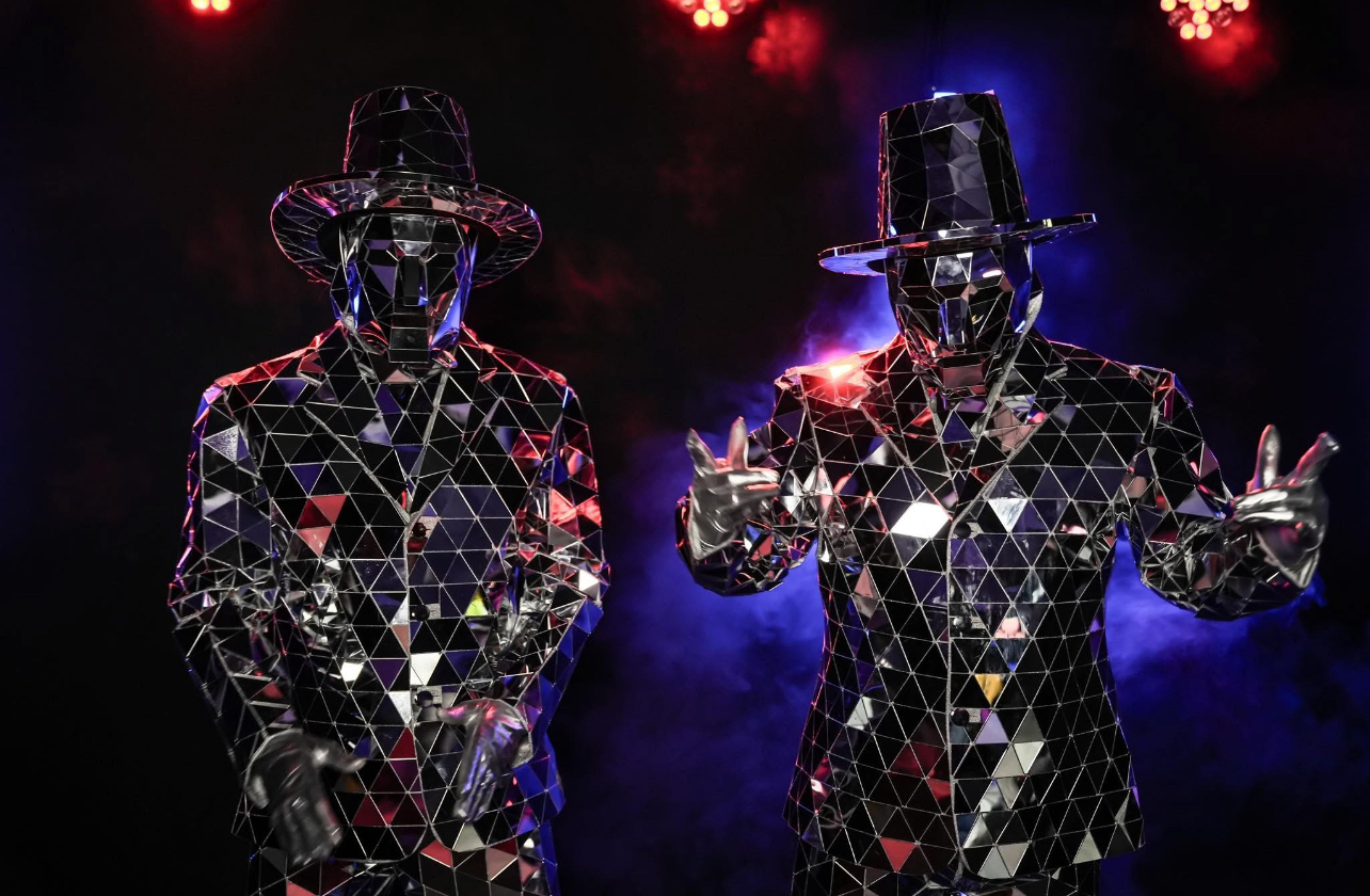 The Iconic Mirror People