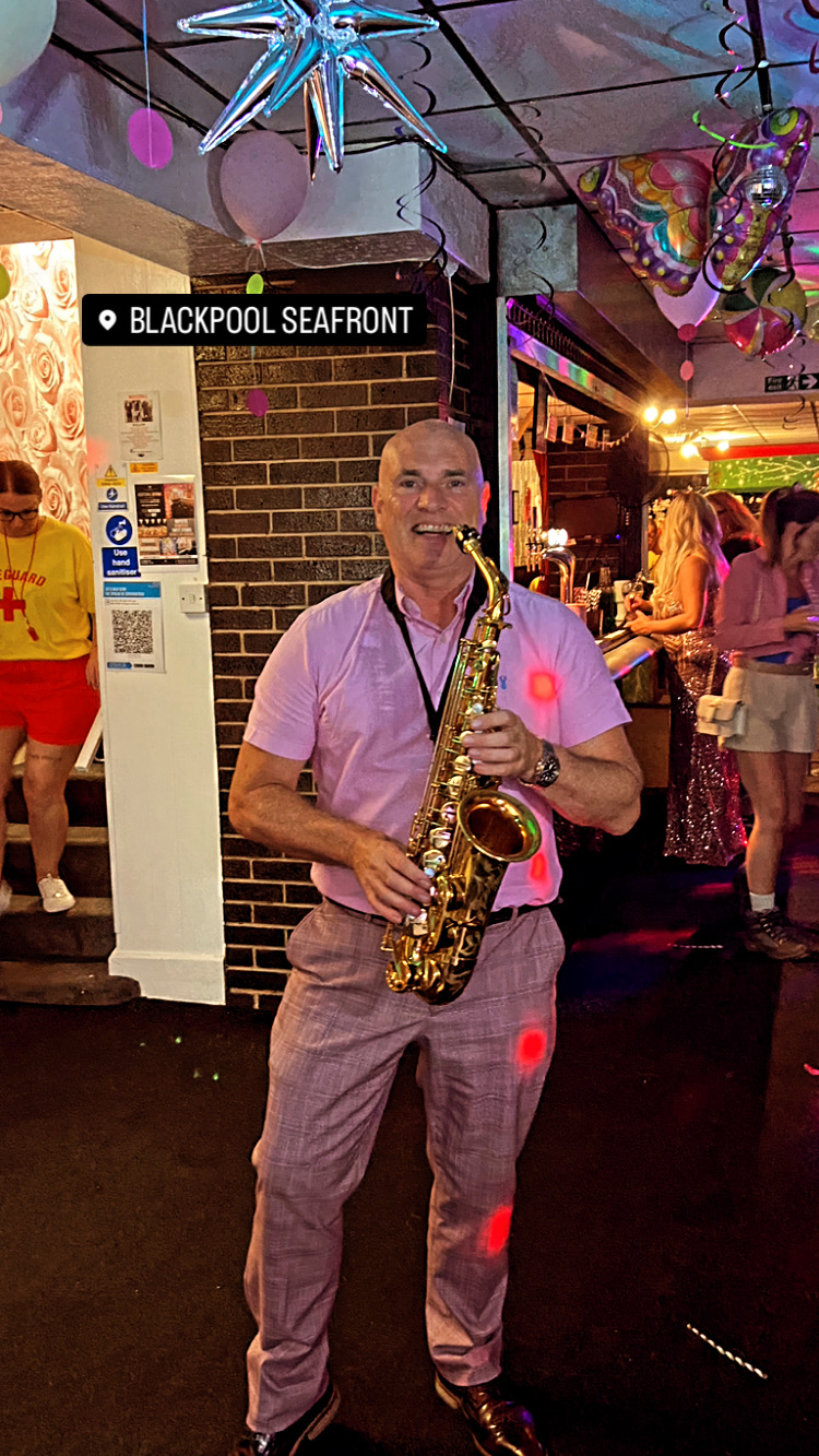James Banahan Plays Ibiza Anthems to Jazz Classics