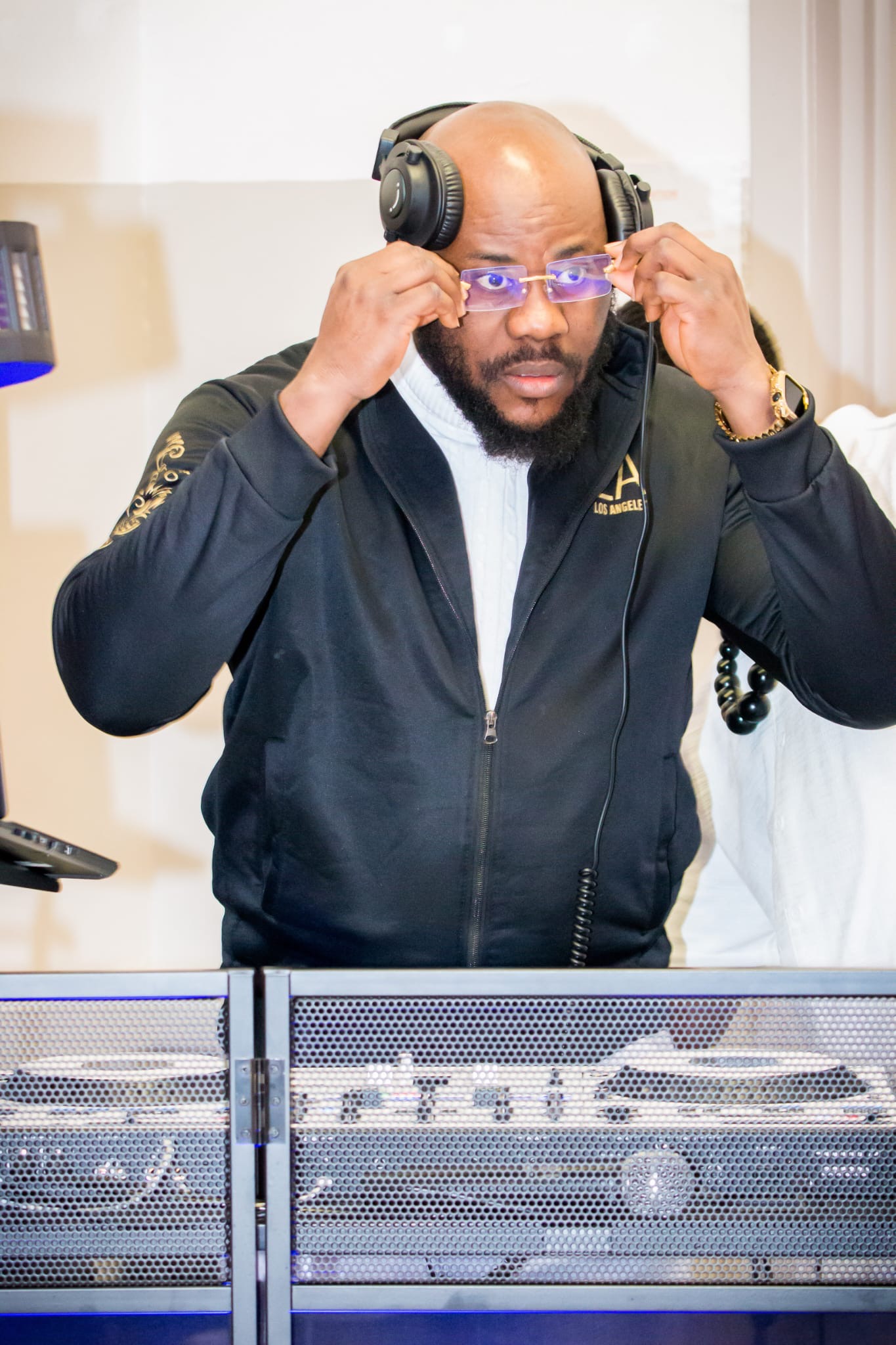 'DJ Gifted' High-Energy Wedding, Party & Event DJ