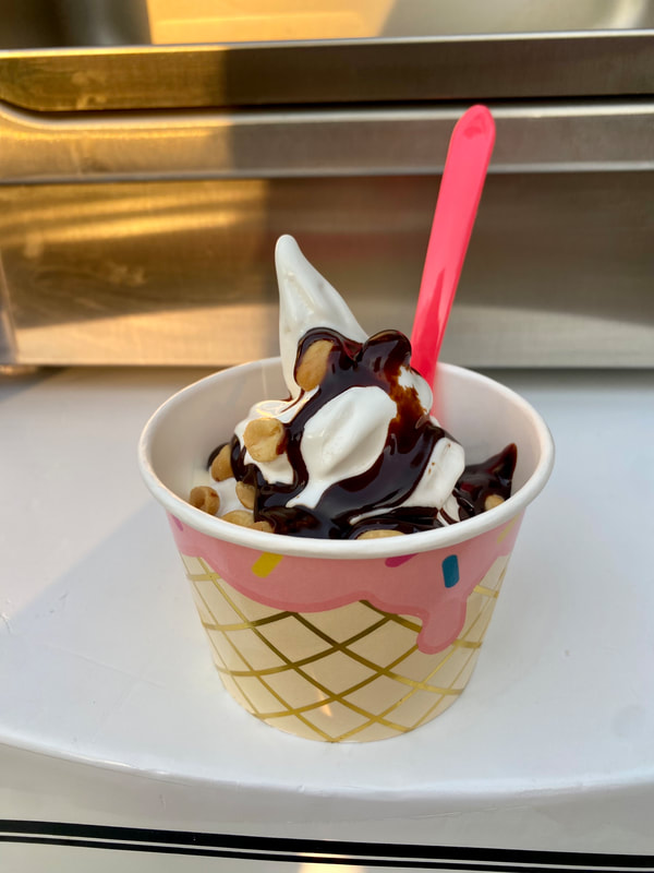Luxury Soft Serve Ice Cream Cart