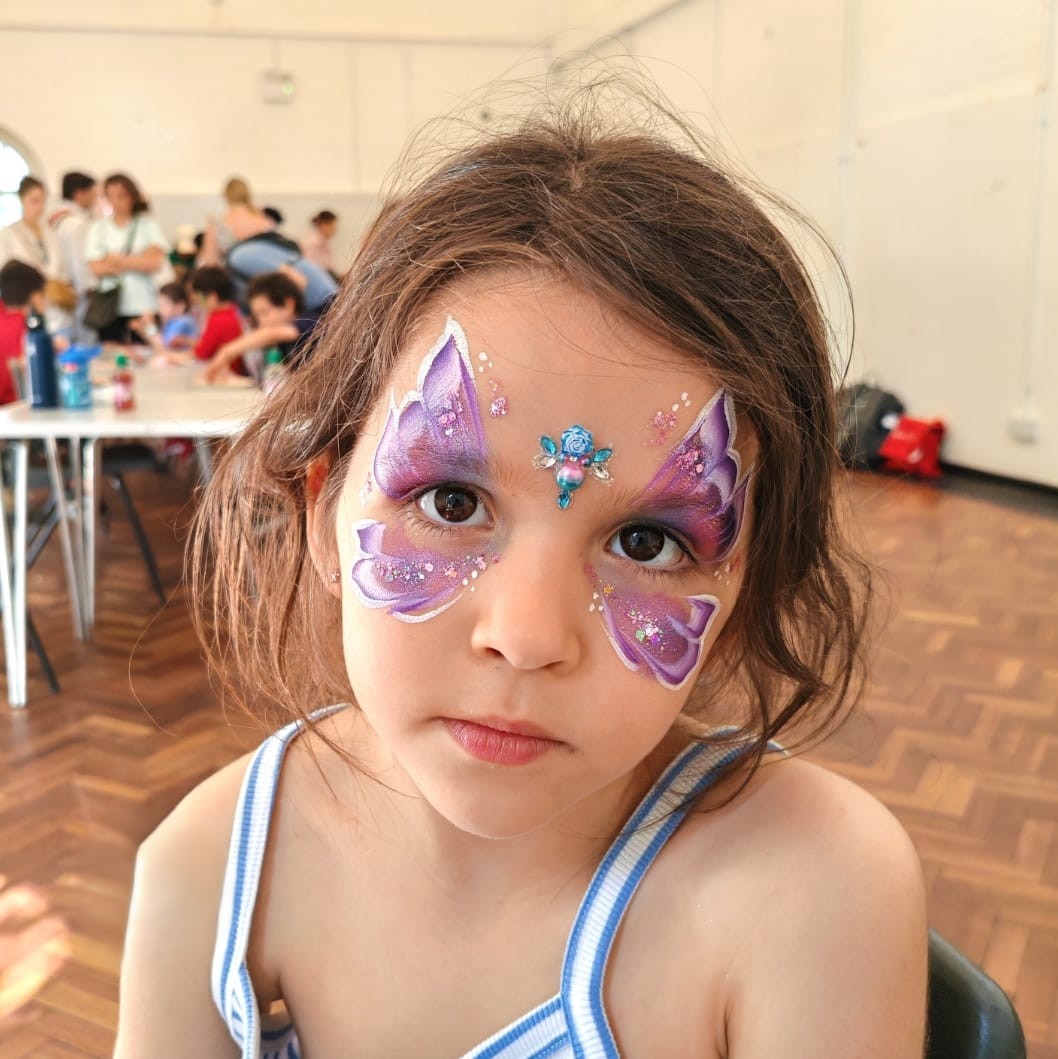 🌈 Face Painter with 10 Years of Experience