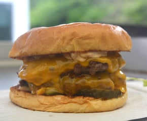 Best-Handcrafted Burgers Made with Locally Sourced Ingredients