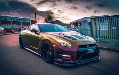 Turn Heads When You Arrive. Flip Colour Nissan GTR + Carbon pack