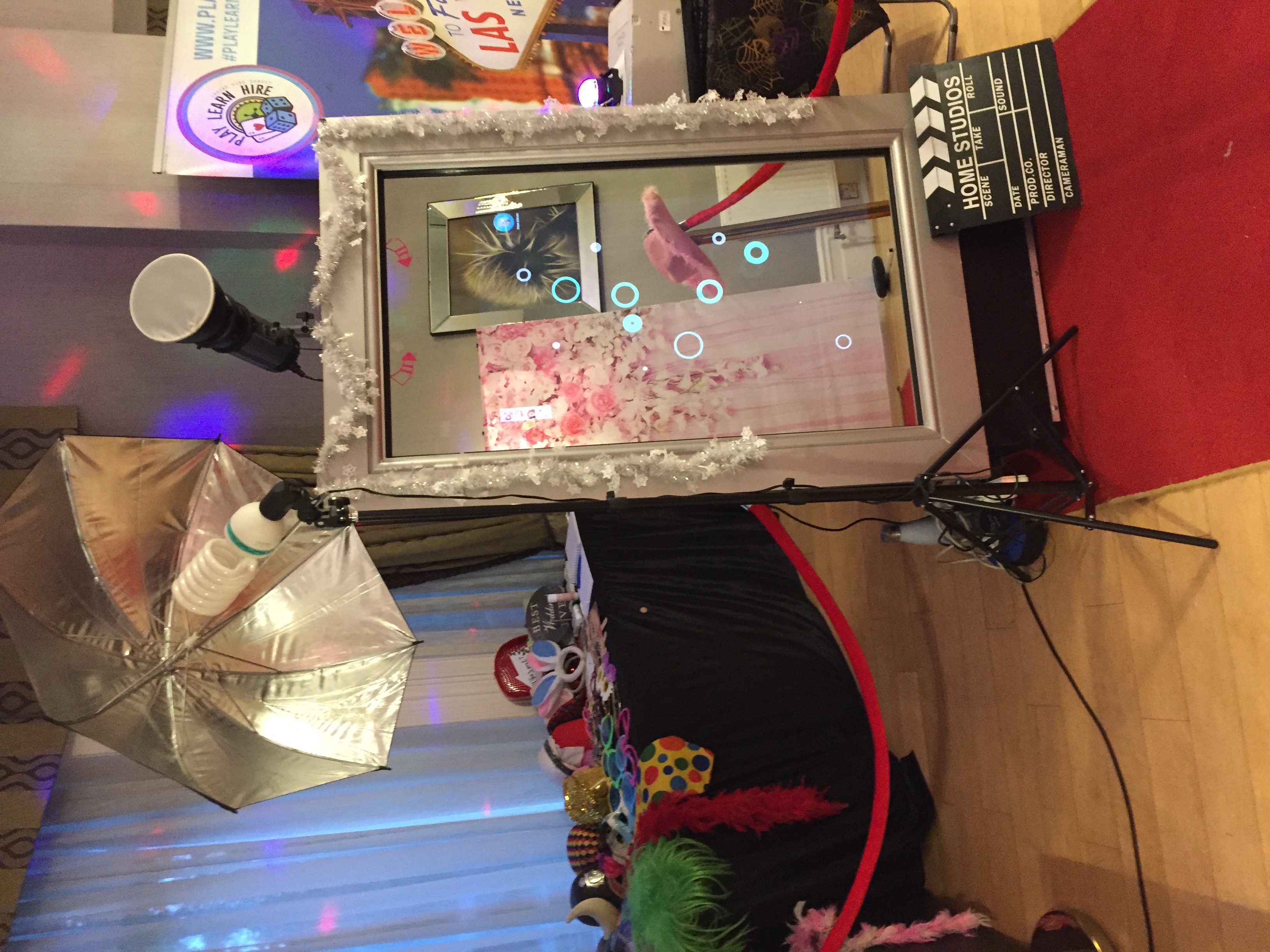 Magic Photo Mirror: Unforgettable Moments Captured Forever