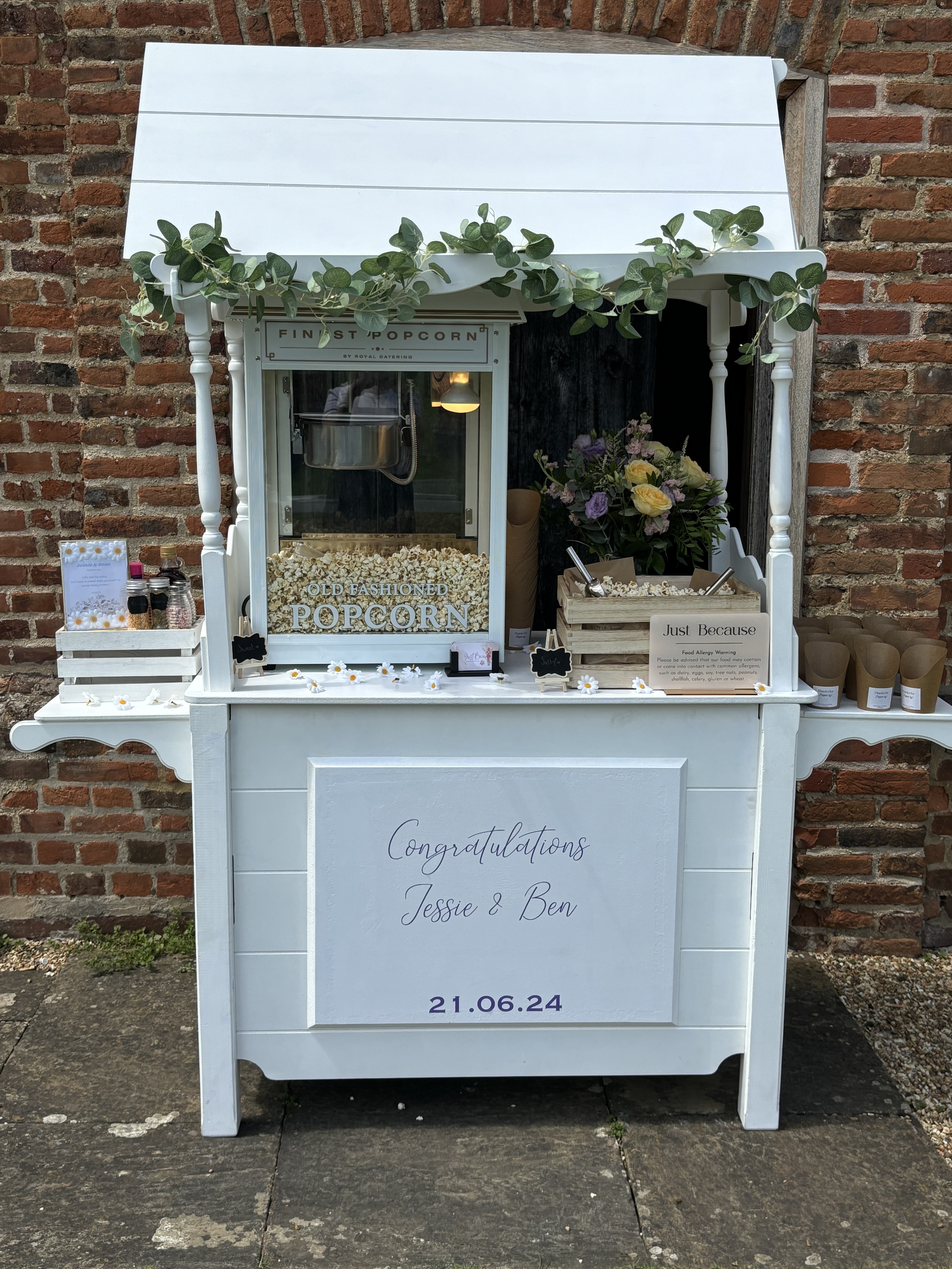 Freshly Cooked Popcorn with Toppings & Seasonings