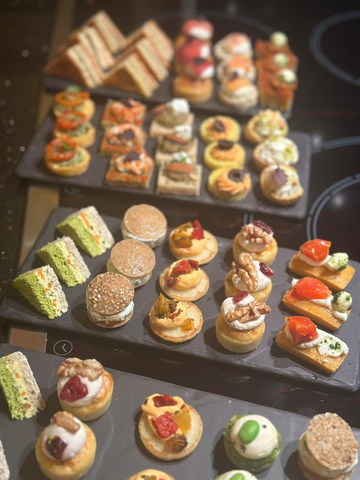 Elegant Bites & Canapés