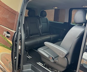 Luxury Style 8-Passengers Black Mercedes Benz Minibus