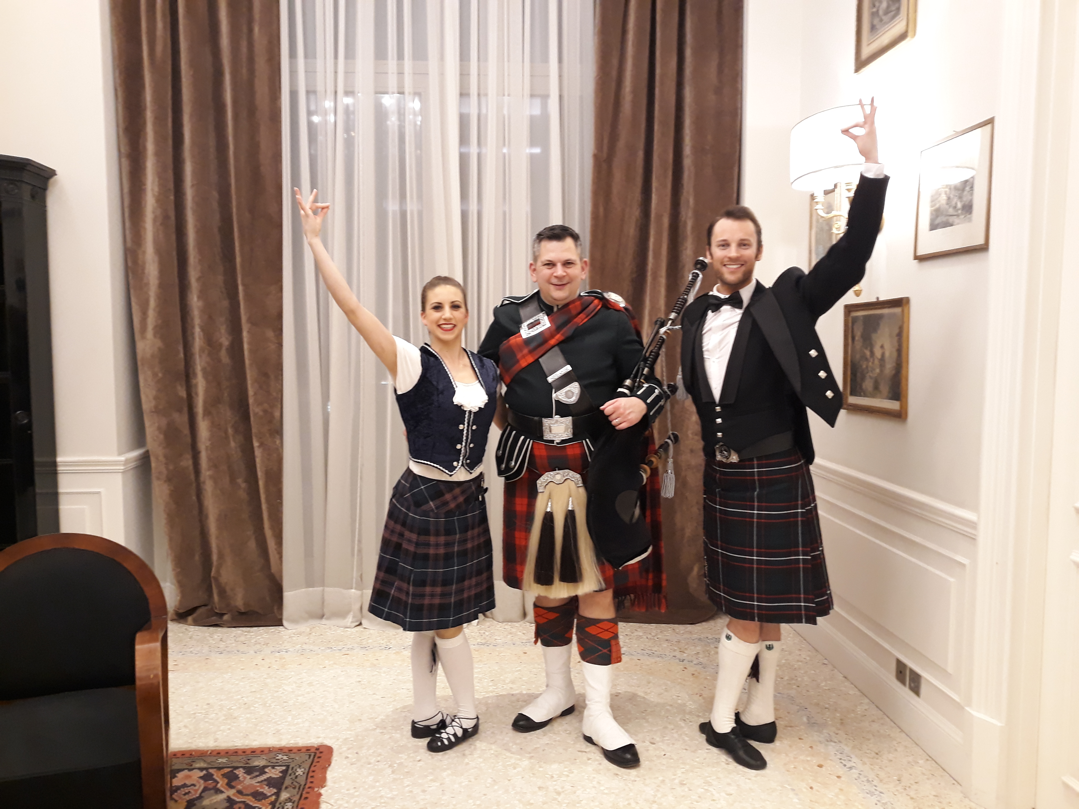 Traditional Scottish Dancers Highland Fling