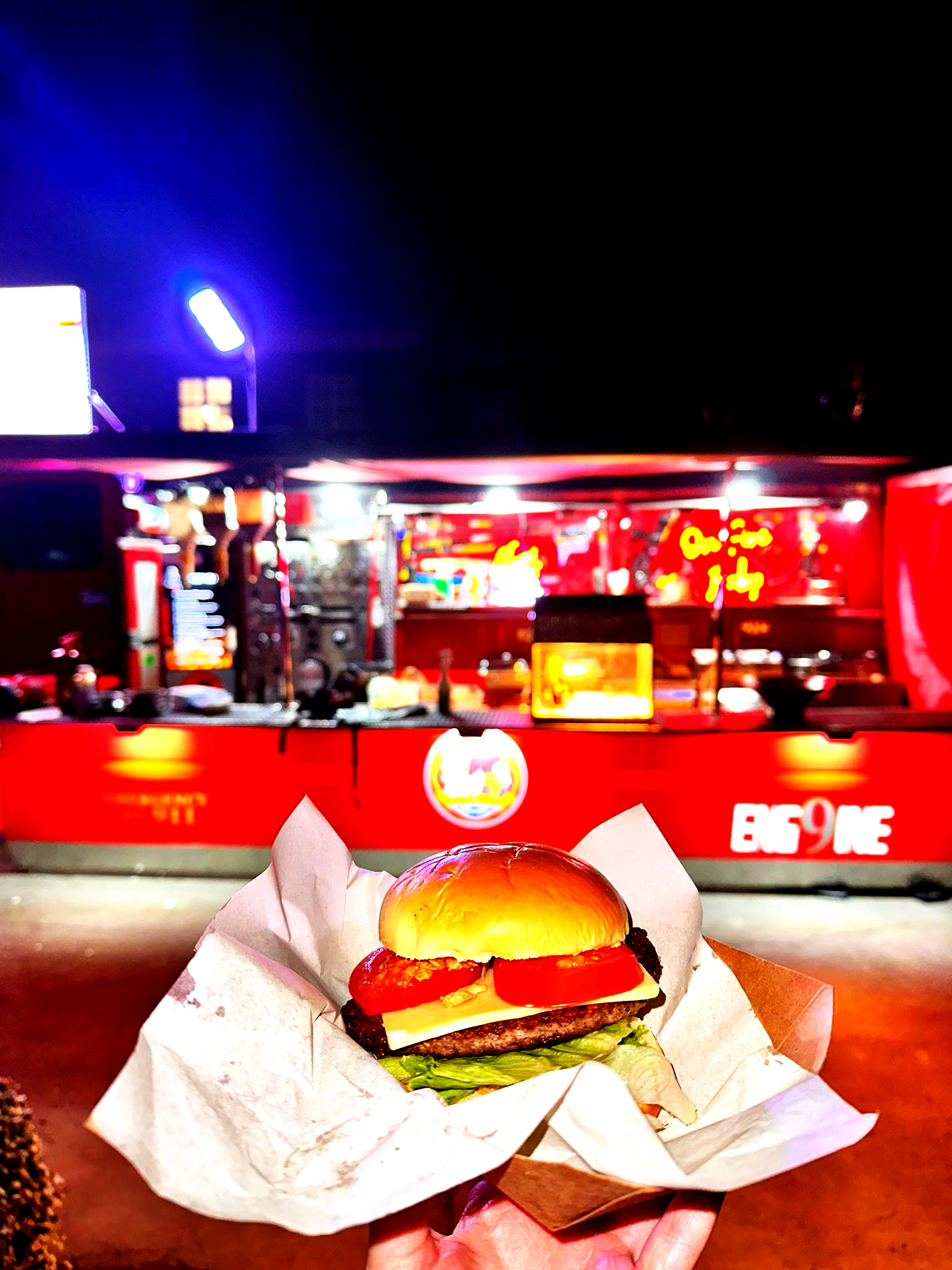 ENG9INE USA Firetruck Food Truck