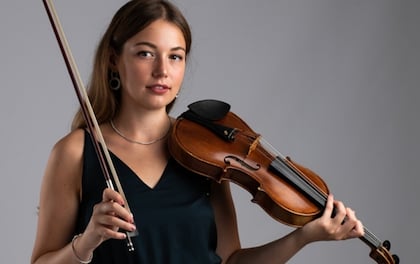 Eclectic Violinist Giulia Sets The Perfect Atmosphere For Your Event