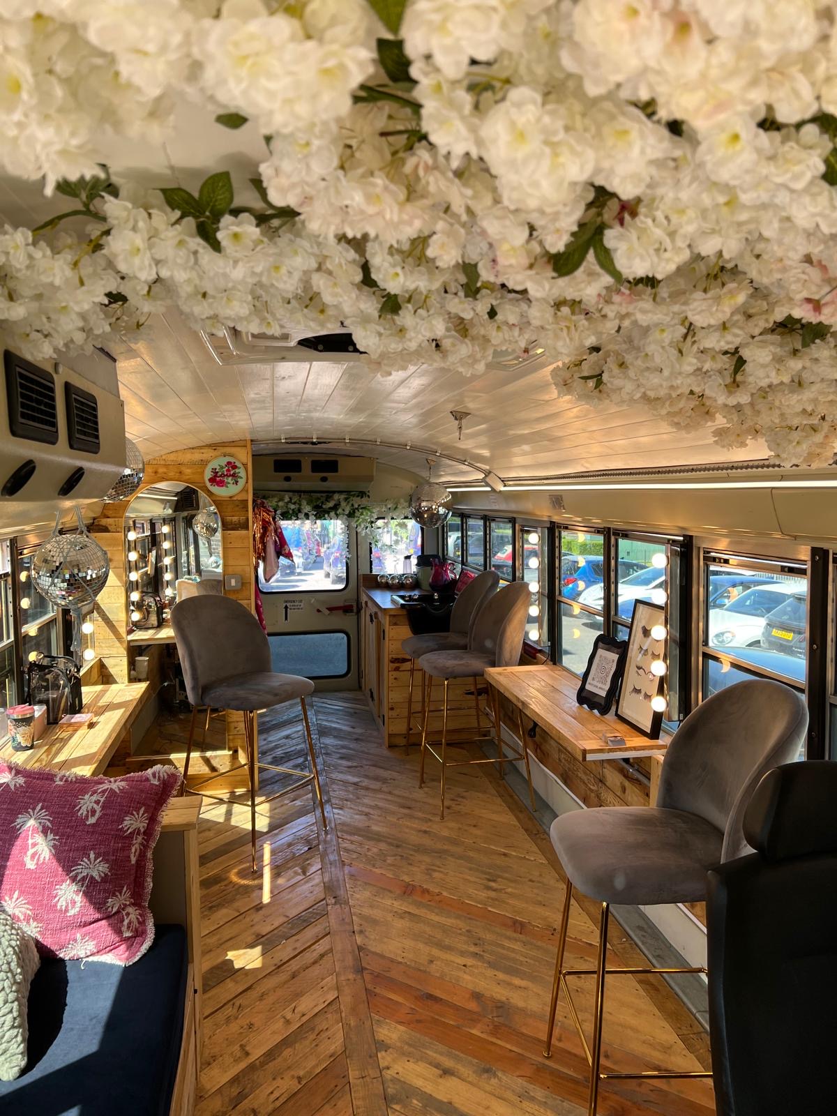 Showstopping Pamper Parties & Glitter Bars