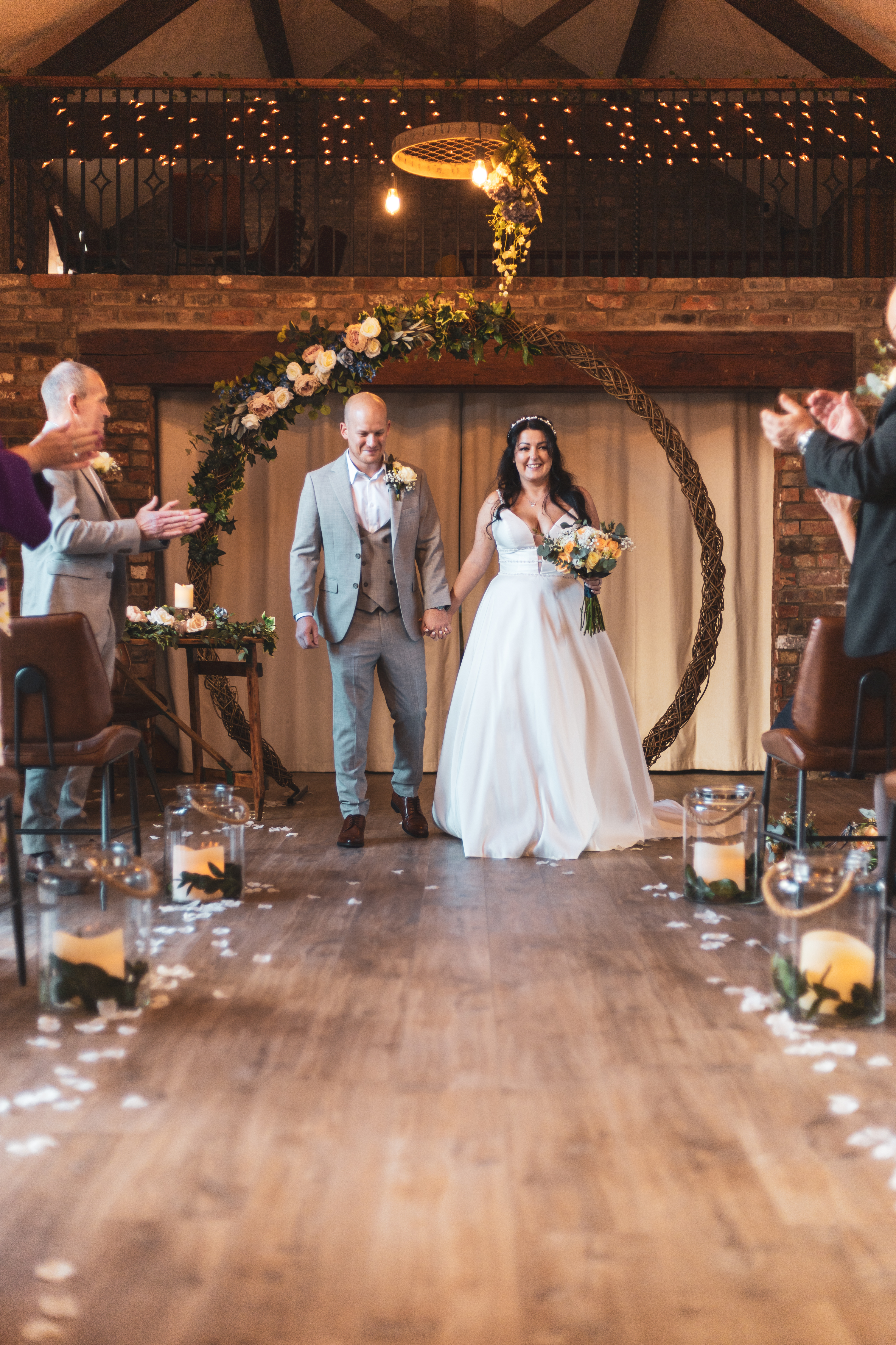 Relaxed & Natural Wedding Photography