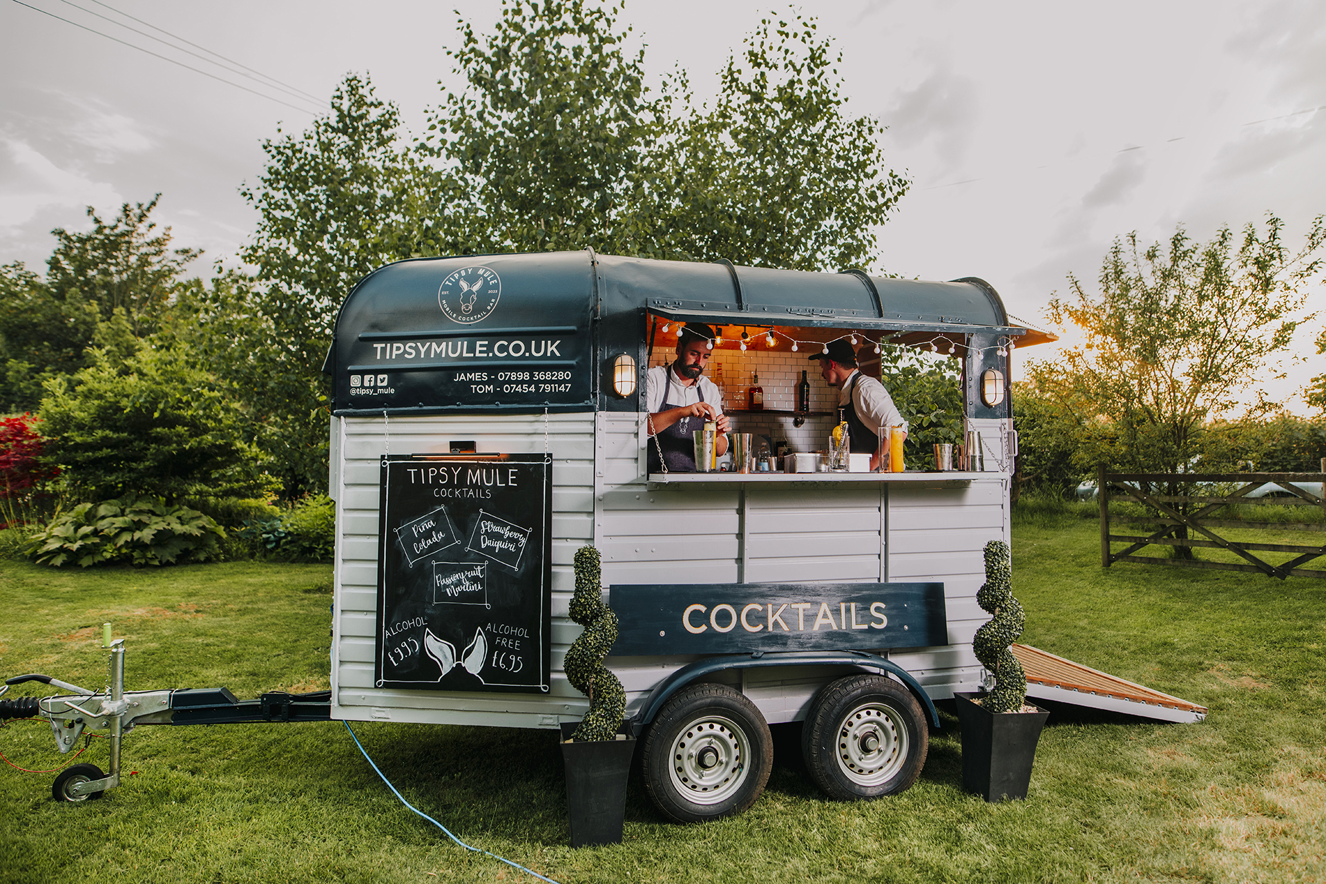 Bespoke Handcafted Cocktails Using Fresh Ingredients